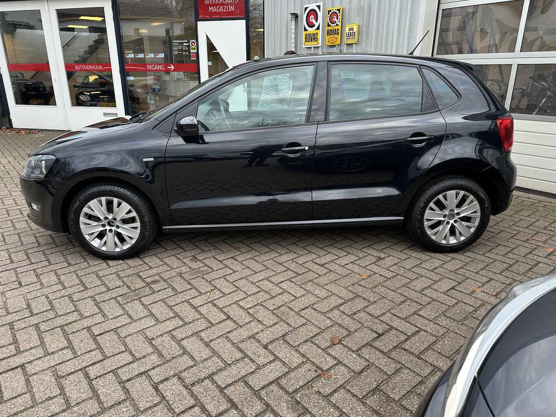 Volkswagen Polo 1.2 TSI TRENDLINE/PANO DAK!/RIJKLAAR!! - 3/25