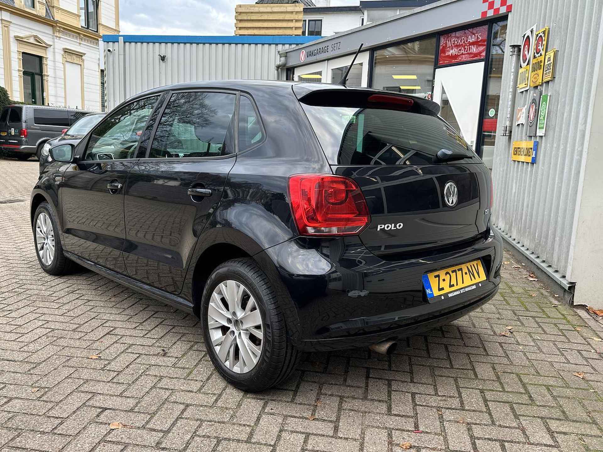 Volkswagen Polo 1.2 TSI TRENDLINE/PANO DAK!/RIJKLAAR!! - 4/25