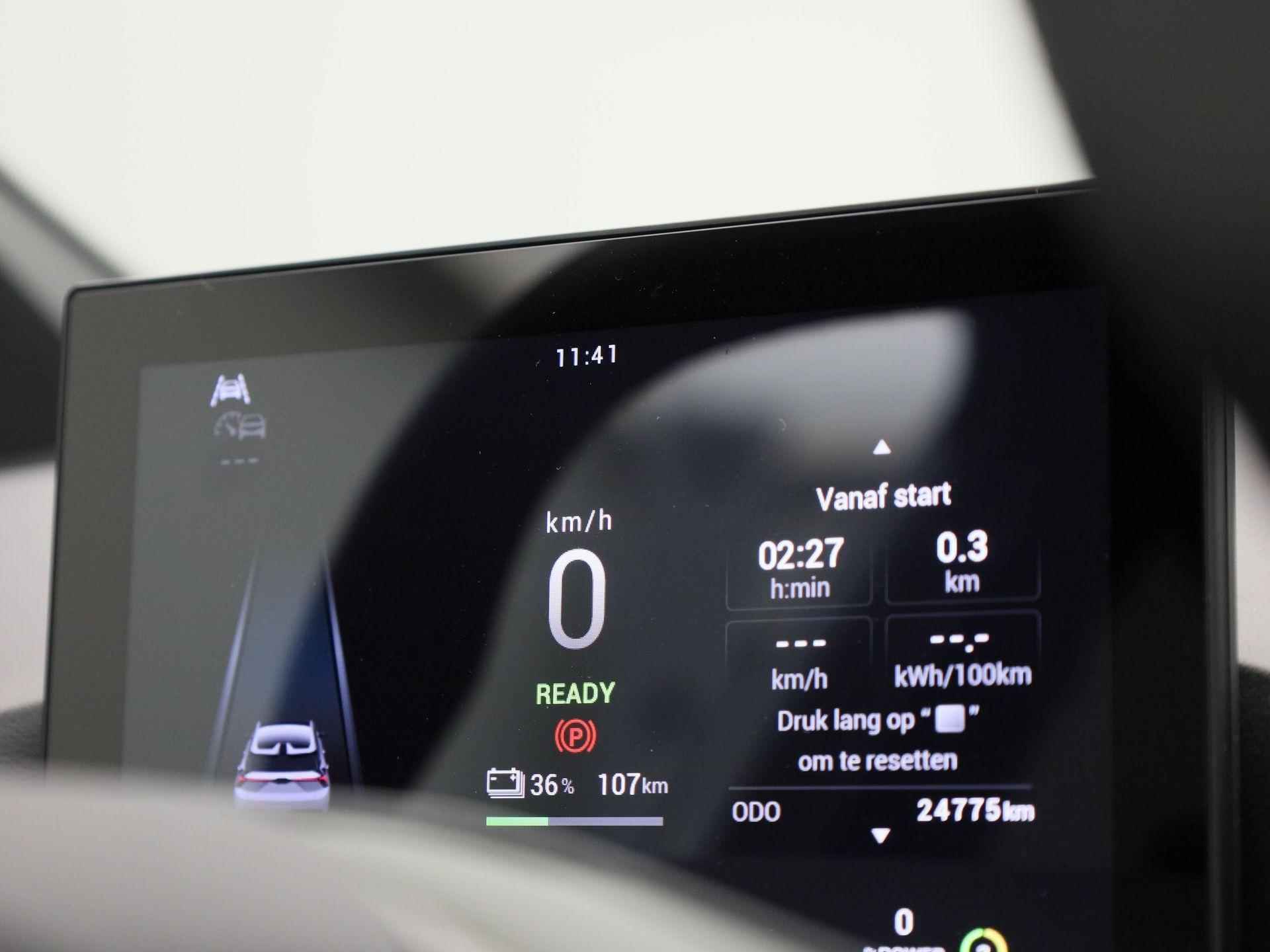 MG 4 Luxury 64 kWh | Navigatie | Led Koplampen | 360 Camera | Apple CarPlay | Getint Glas | - 23/39