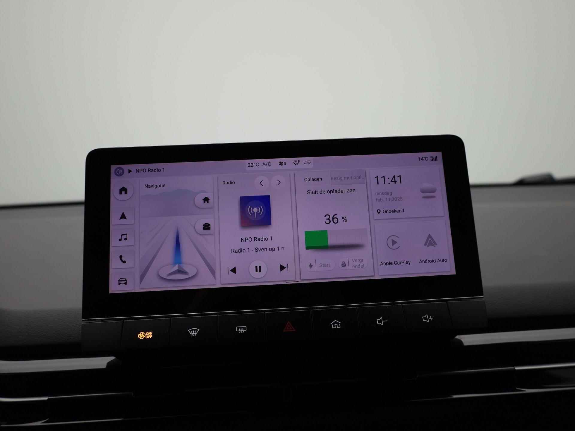 MG 4 Luxury 64 kWh | Navigatie | Led Koplampen | 360 Camera | Apple CarPlay | Getint Glas | - 24/39