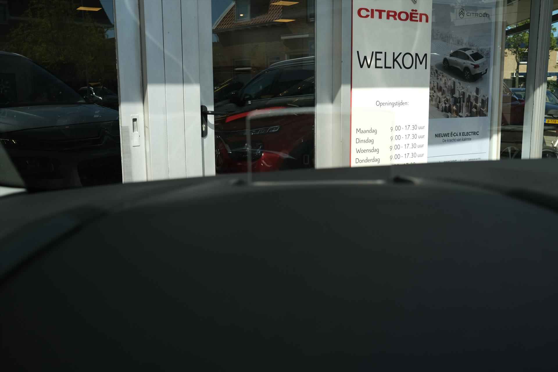 Citroen Berlingo PT 110 Shine XTR Trekhaak | Navi | 17" LMV | Camera | Panoramadak - 44/56