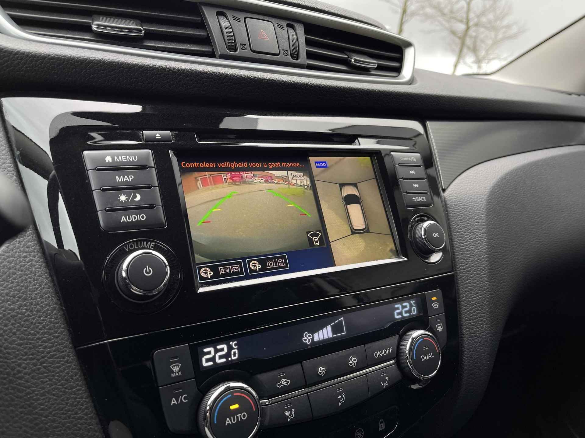 Nissan Qashqai 1.3 DIG-T Tekna | Panoramadak | Apple Carplay/Android Auto | Adapt. Cruise Control | 360° Camera | LED Koplampen | Stoelverwarming | Rijklaarprijs! - 18/26