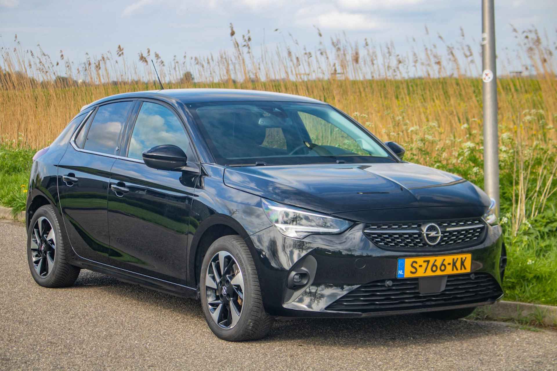 Opel Corsa-e Business Ed.  50 kWh | PARKEER PAKKET | STOEL EN STUURVERWARMING - 10/52