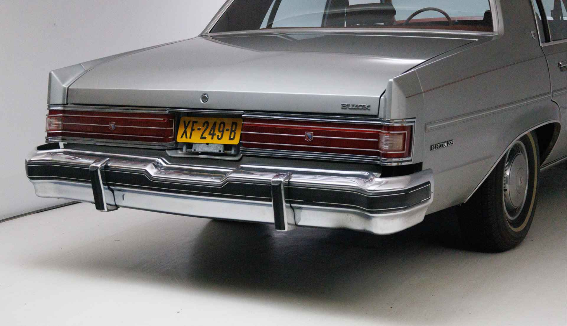 Buick Electra 225 V8 Zeldzame Buick Electra 225 automaat met rode bekleding! - 4/21