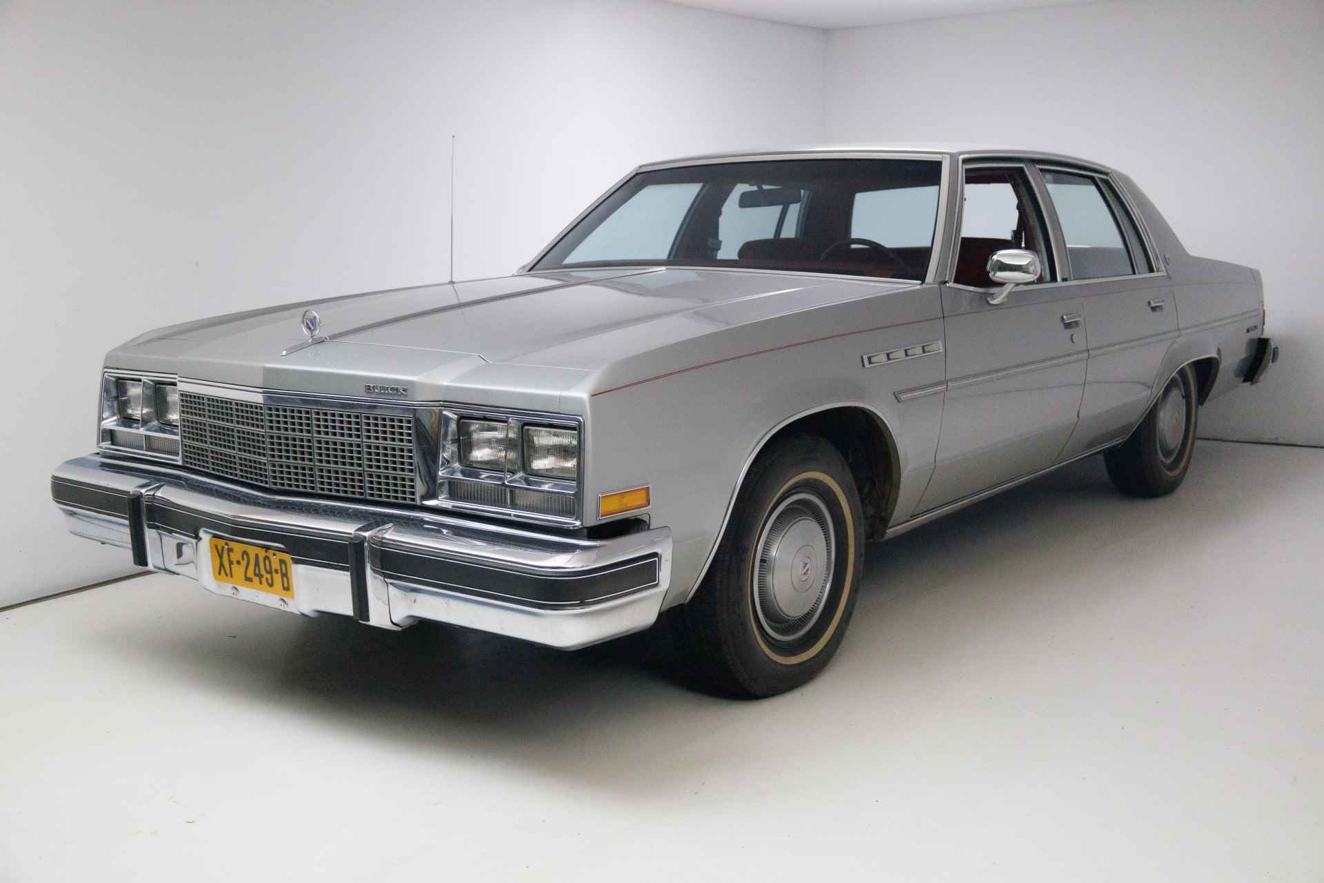 Buick Electra 225 V8 Zeldzame Buick Electra 225 automaat met rode bekleding! - 18/21