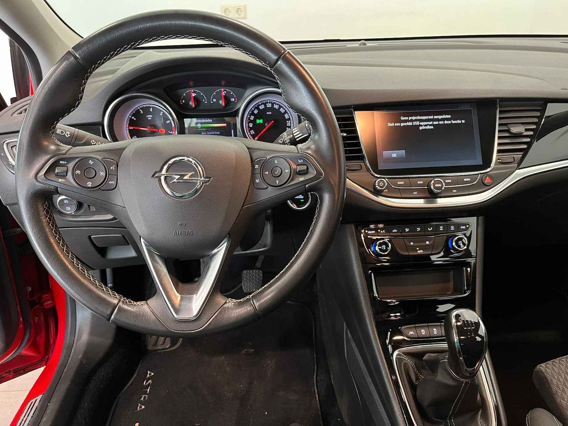 Opel Astra Sports Tourer 1.0 Turbo Business Executive CLIMA | CRUISE | NAVI | PDC | ELECTRISCHE ACHTERKLEP | ALL SEASON BANDEN - 34/39