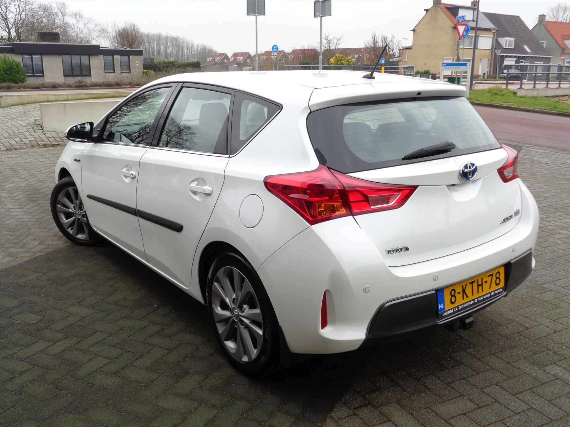 Toyota Auris 1.8 Hybrid CVT Executive | Camera | Trekhaak | Licht en regensensor - 5/27