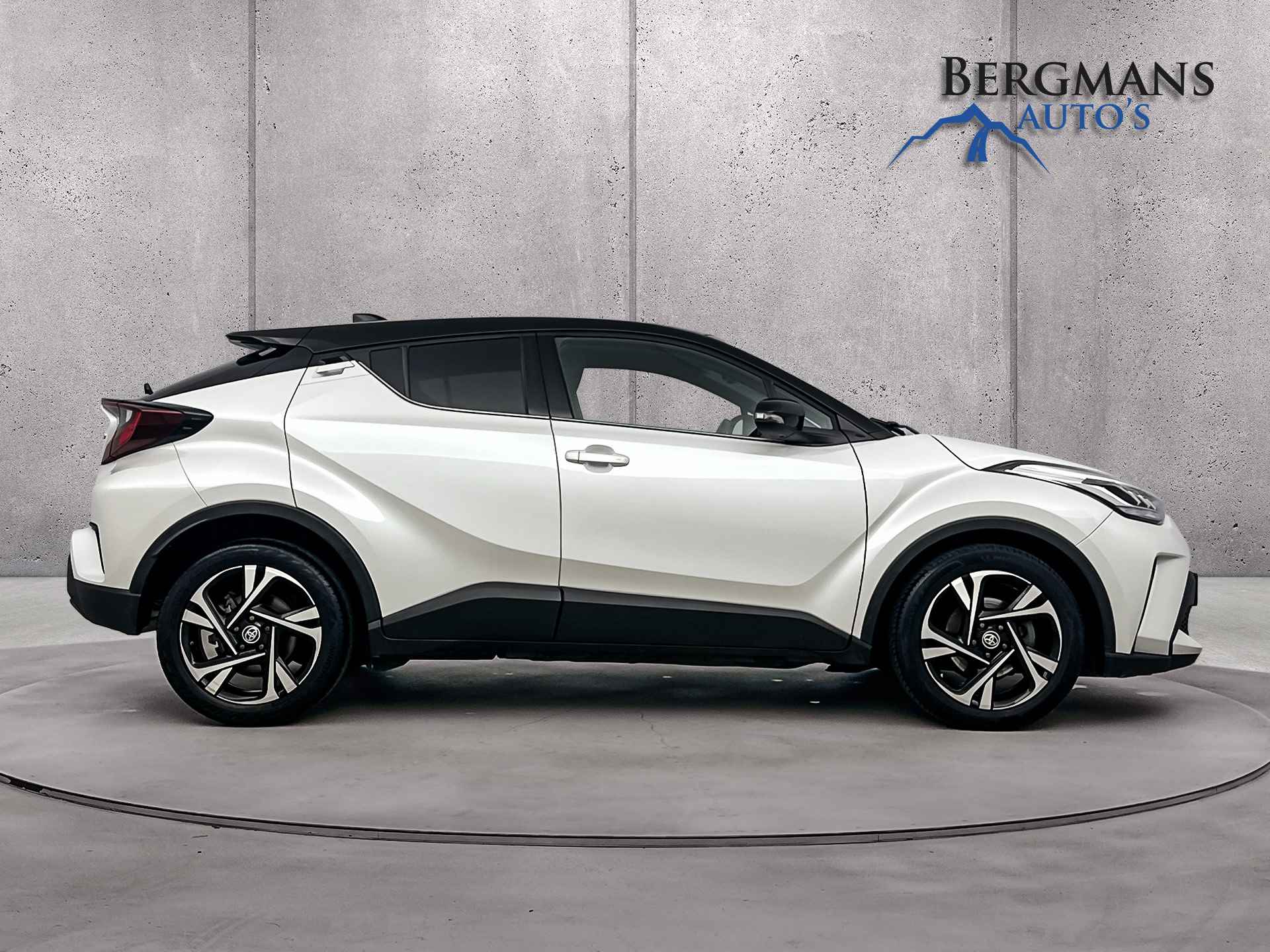 Toyota C-HR 1.8 Hybrid Bi-Tone // 1E EIGENAAR // CARPLAY // KEYLESS // - 8/26