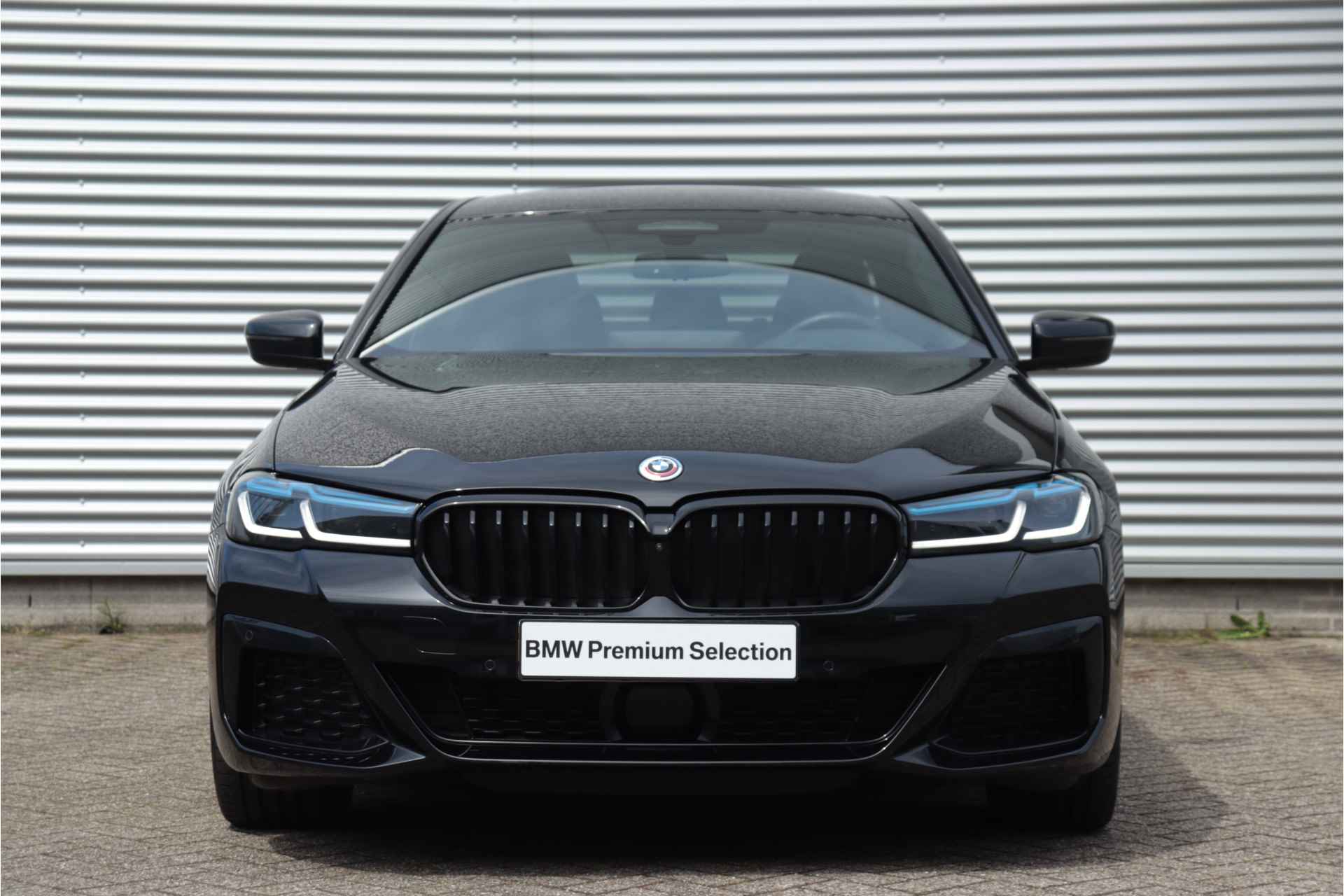 BMW 5 Serie Sedan 545e xDrive | High Executive / M Sportpakket / Trekhaak / Stoelventilatie / Harman Kardon / Head-Up / Driving Assistant Professionel / Stoelmassage / Parking Assistant Plus / Laserlight / 19'' LMV - 3/43