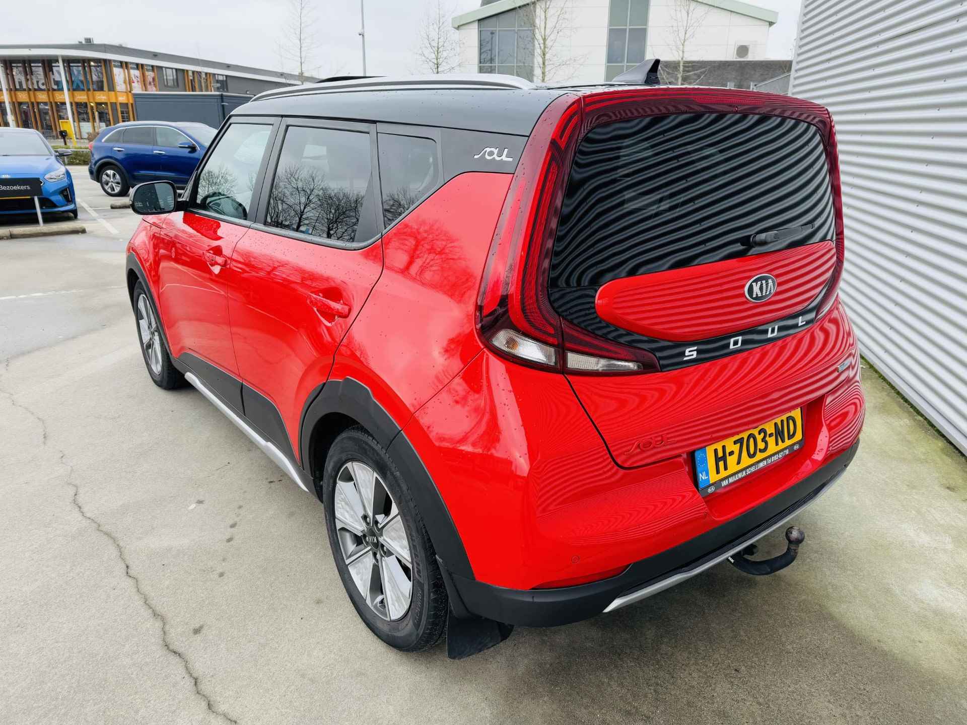 Kia e-Soul ExecutiveLine 64 kWh Sunroof | Full options | Draaghaak tbv Fietsendrager - 5/37