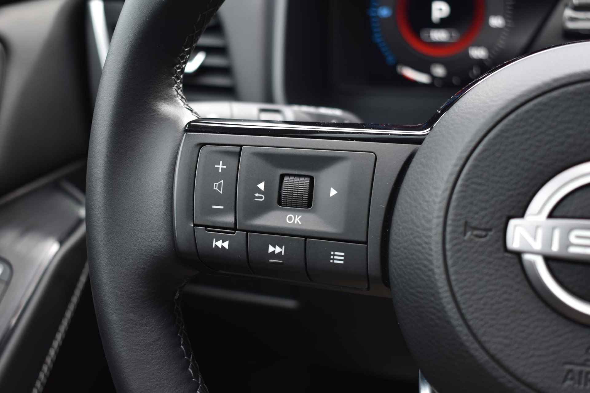 Nissan Qashqai 1.5 e-Power N-Connecta 190pk | Automaat | Navigatie | Panorama dak | Rondom Camera | Adaptieve Cruise Control - 33/38