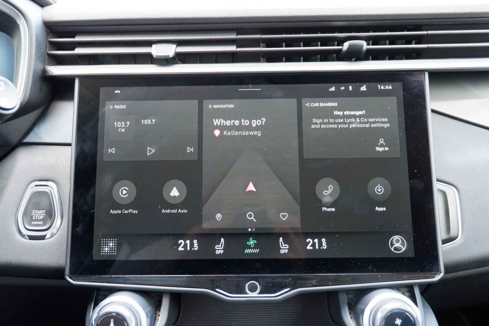 Lynk & Co 01 AUT7 262PK Plug-in Hybrid, Panoramisch Schuif-/Kanteldak, Infinity Premium Geluidssysteem, Parkeersensoren Voor + Achter, Achteruitrijcamera, Elektrisch Verstelbare Bestuurdersstoel Met Geheugen, Adaptieve Cruise Control, Highway Assist, Verwarmbare Voorstoelen, Apple CarPlay, Android Auto - 14/32