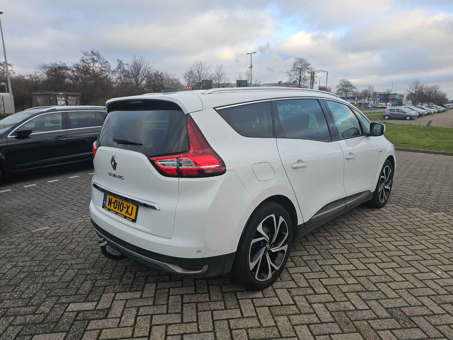 Renault Grand Scénic 1.2 TCe BOSE | PANODAK | AFN. TREKHAAK | LEDER | CAMERA | STOELVERWARMING | DODE HOEK | 20" LMV | PRACHTIGE STAAT! | PARK SENS V - 3/10