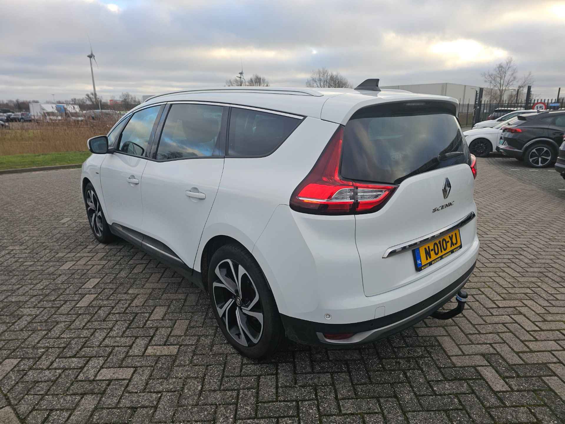 Renault Grand Scénic 1.2 TCe BOSE | PANODAK | AFN. TREKHAAK | LEDER | CAMERA | STOELVERWARMING | DODE HOEK | 20" LMV | PRACHTIGE STAAT! | PARK SENS V - 4/10