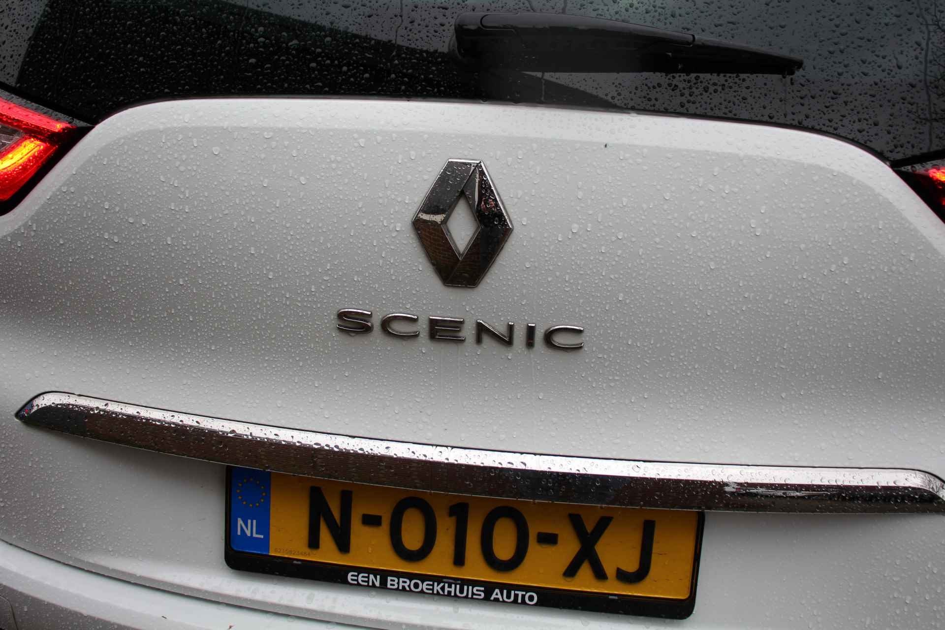 Renault Grand Scénic 1.2 TCe BOSE | PANODAK | AFN. TREKHAAK | LEDER | CAMERA | STOELVERWARMING | DODE HOEK | 20" LMV | PRACHTIGE STAAT! | PARK SENS V - 30/32