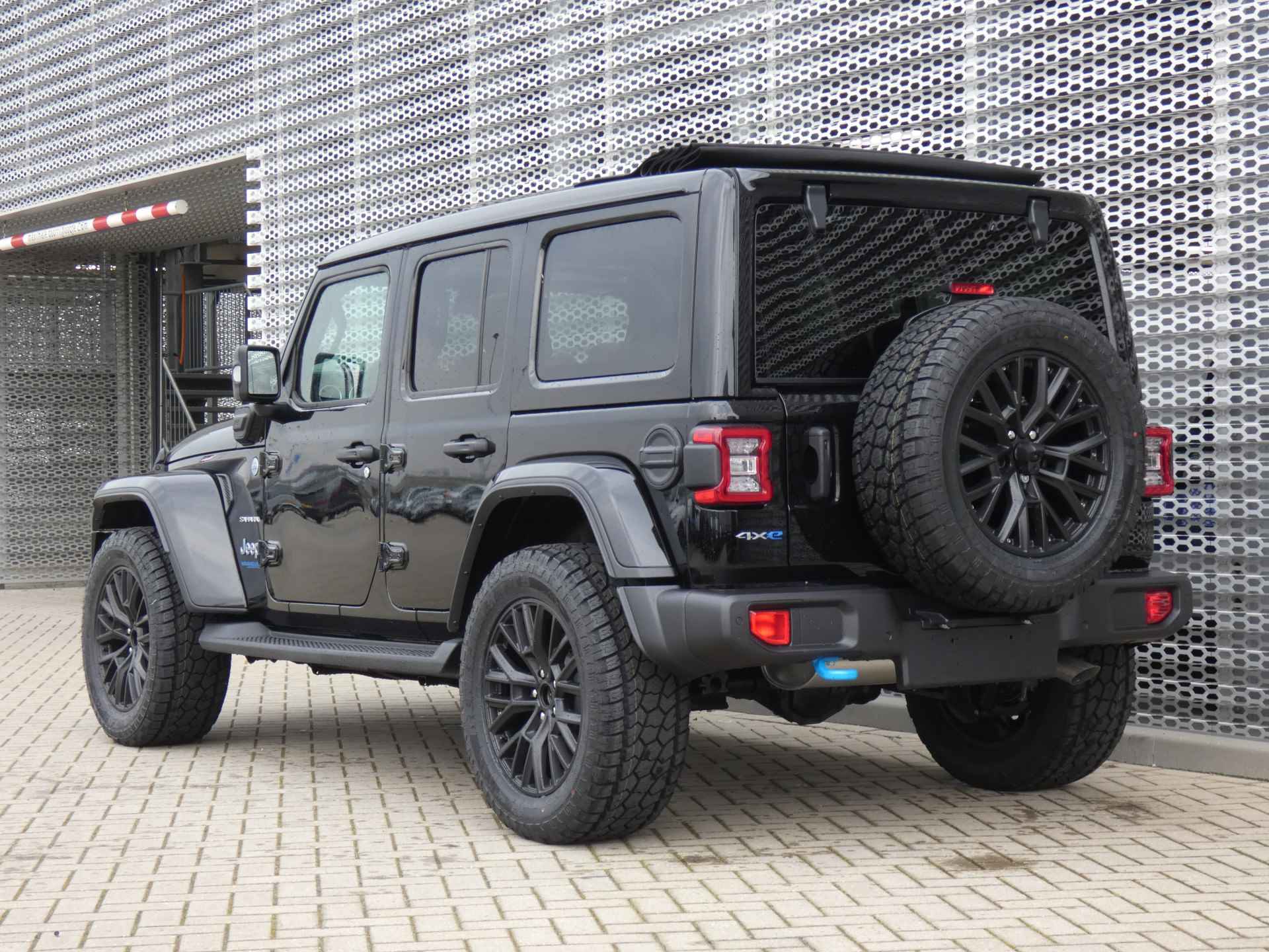 Jeep Wrangler Unlimited 4xe 380 Sahara CABRIO & BRUIN LEER & 20 INCH ! SPECIAL EDITION ! - 5/39