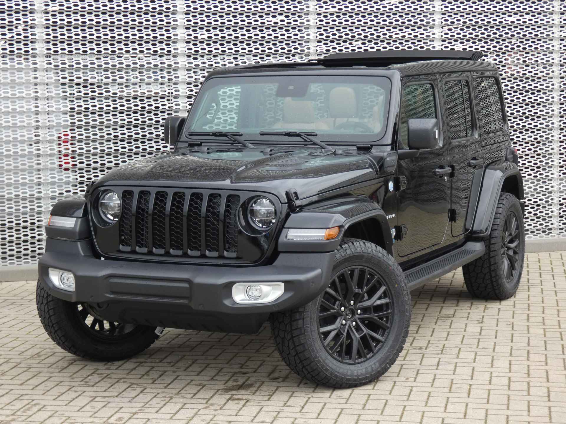 Jeep Wrangler Unlimited 4xe 380 Sahara CABRIO & BRUIN LEER & 20 INCH ! SPECIAL EDITION ! - 20/39