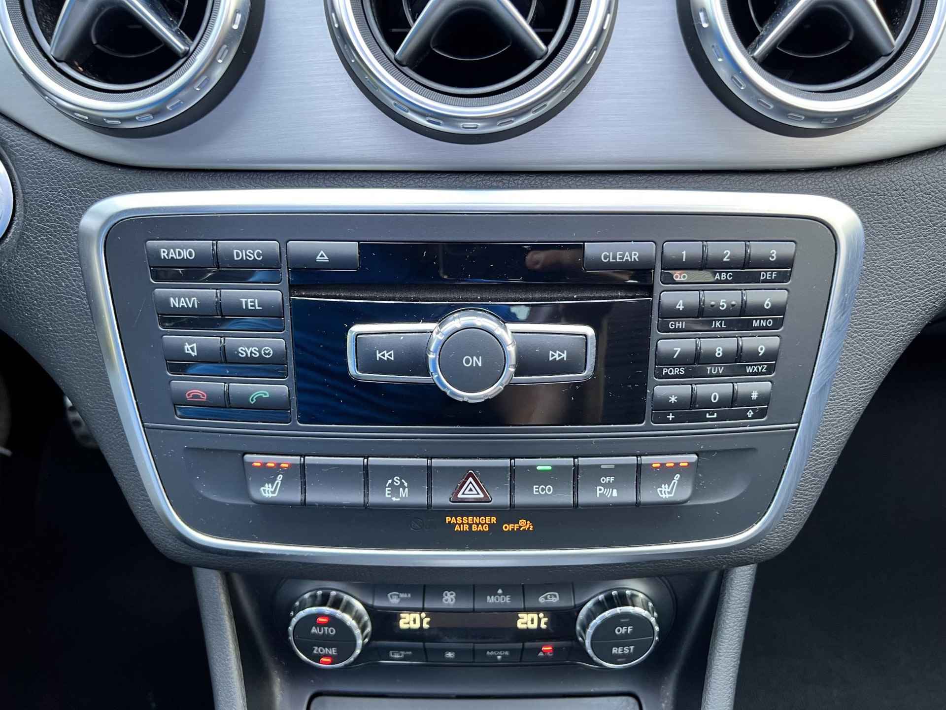 Mercedes-Benz GLA-klasse 200 Ambition Comfort AMG-Line, Panorama Dak, AppleCarplay, Elektr. Stoelen + Mem, Camera, Leder/Alcantara, 19"LM, Stoelverwarming (MET GARANTIE*) - 28/37