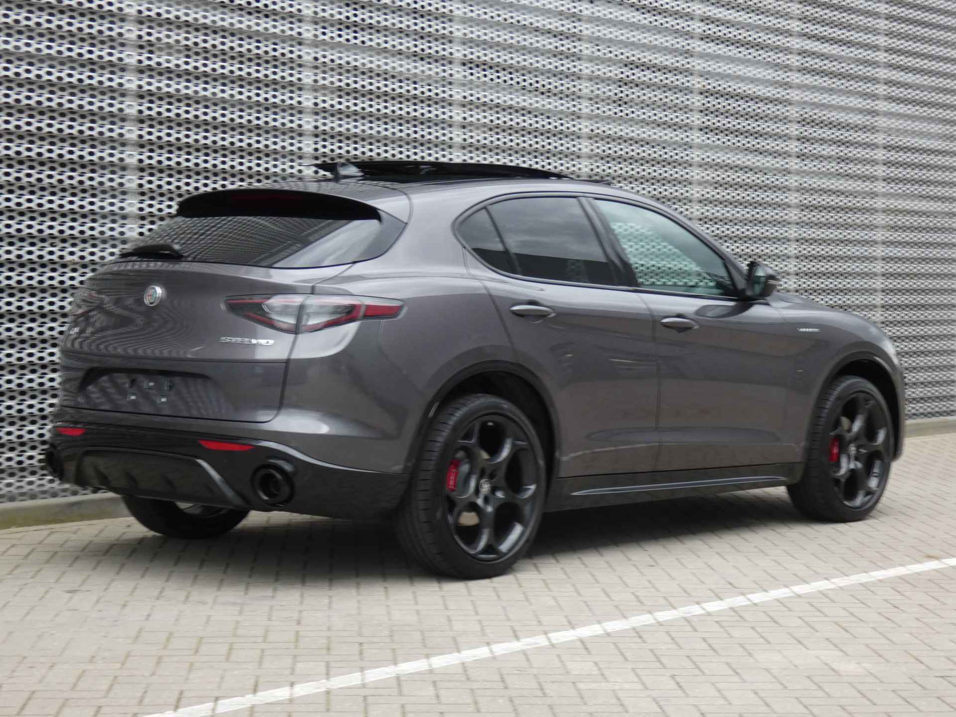 Alfa Romeo Stelvio 2.0 T GME AWD Veloce ! Full Option | Harman Kardon | Schuif/kantel dak ! - 32/34