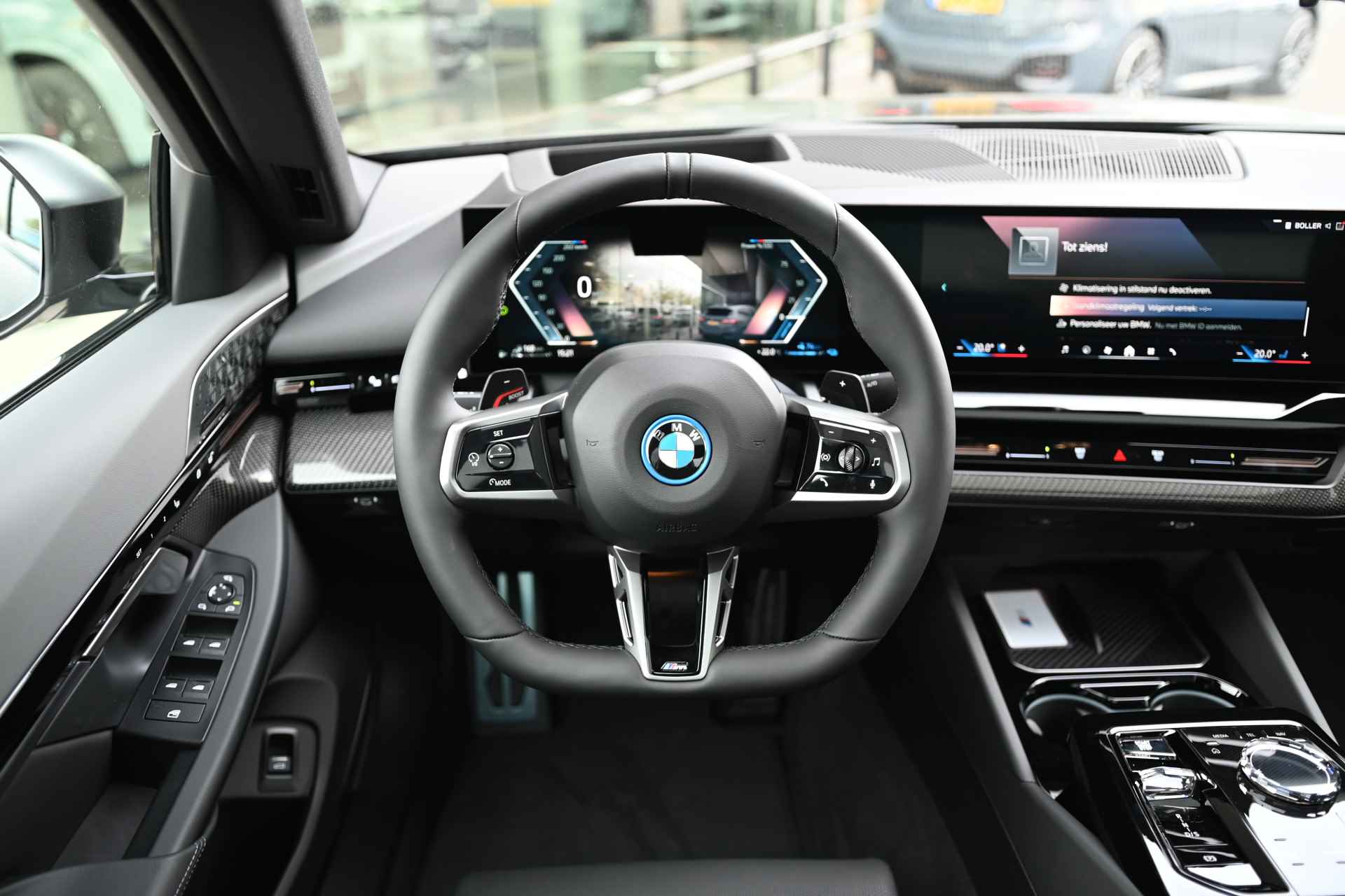 BMW 5 Serie 530e High Executive M Sport Automaat / Panoramadak / Trekhaak / Bowers & Wilkins / Parking Assistant Plus / Adaptieve LED / Stoelventilatie / Driving Assistant Professional - 29/32