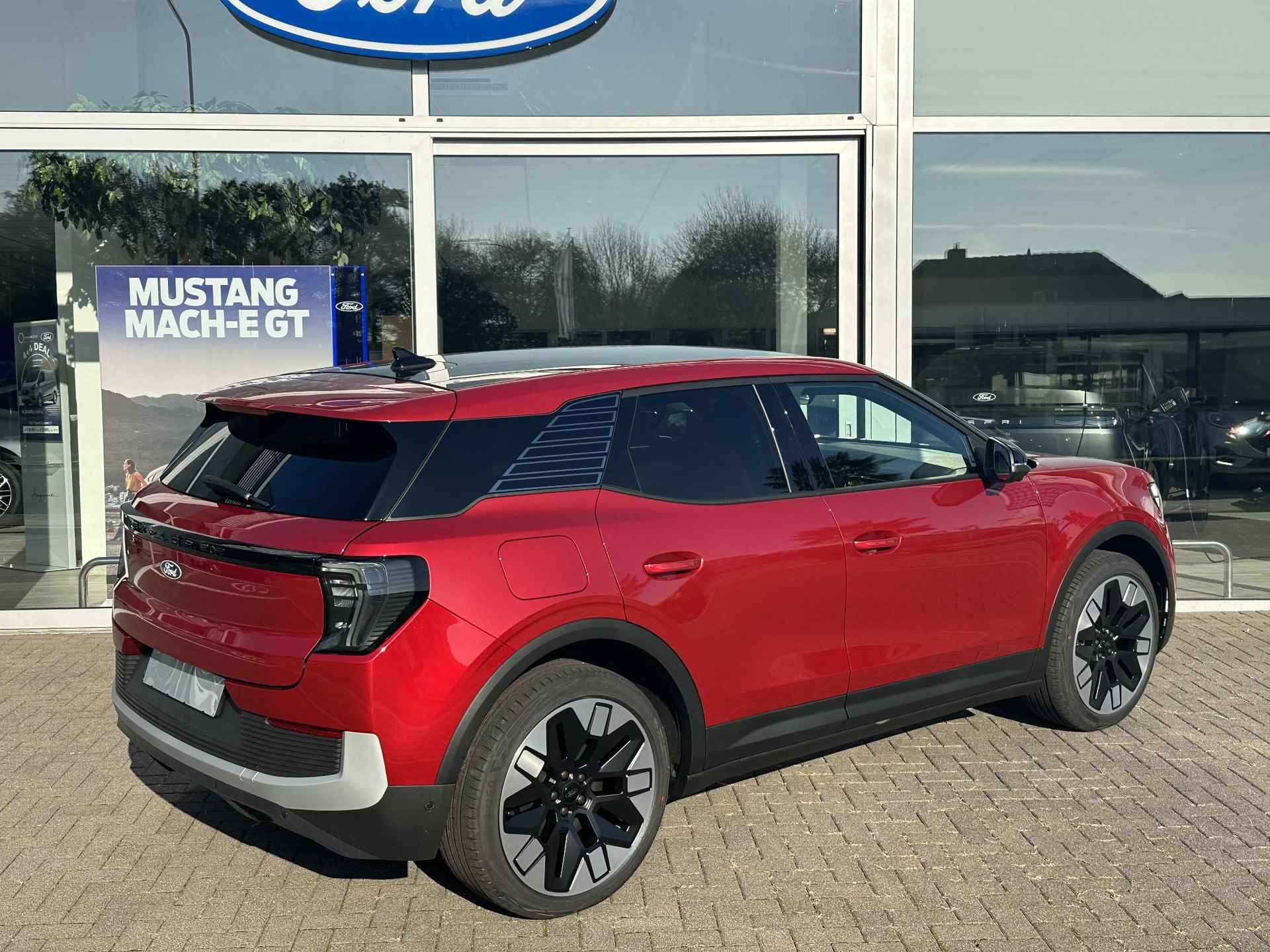 Ford Explorer Premium Extended Range RWD 77 kWh - 6/39