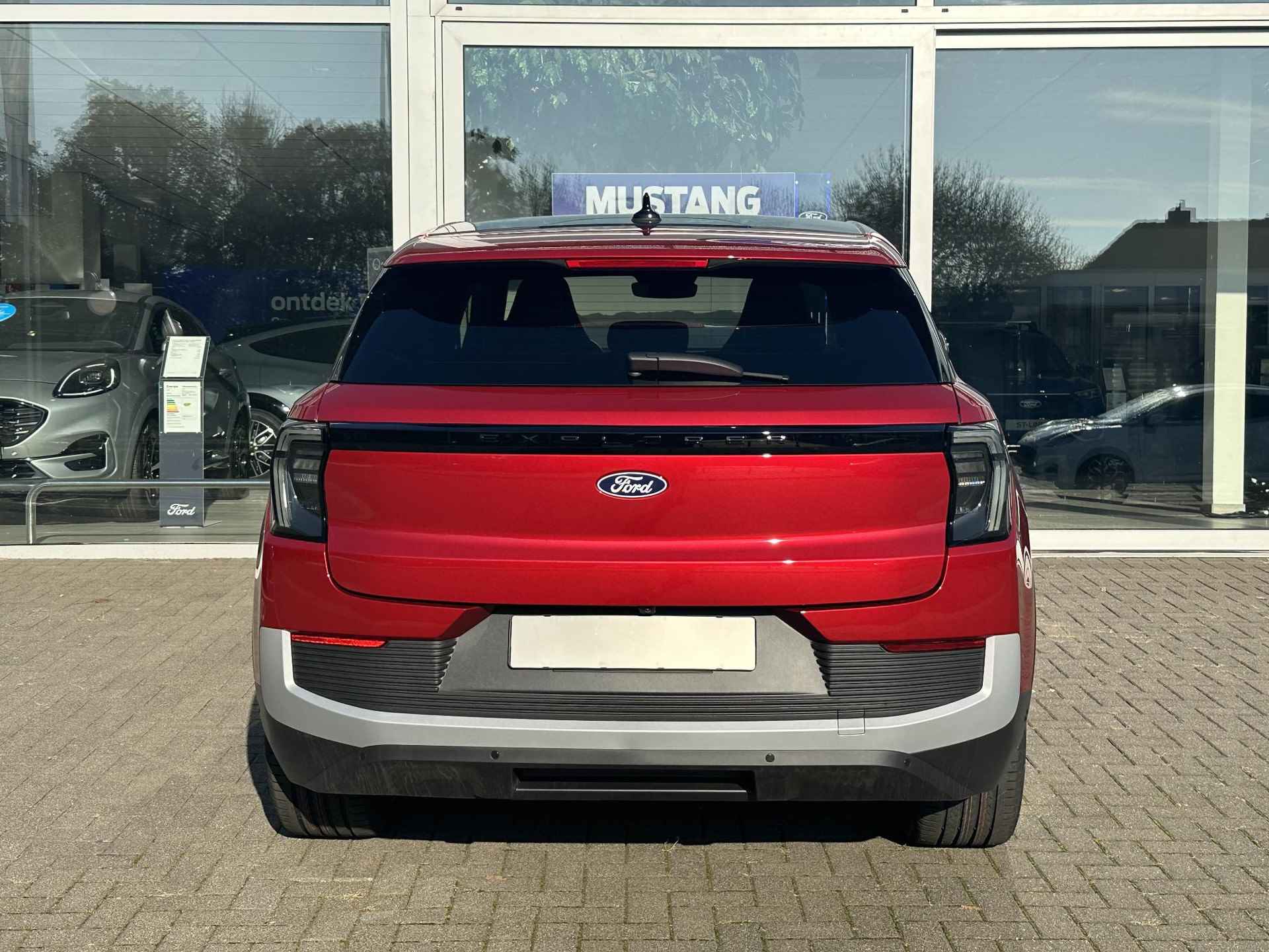 Ford Explorer Premium Extended Range RWD 77 kWh - 7/39