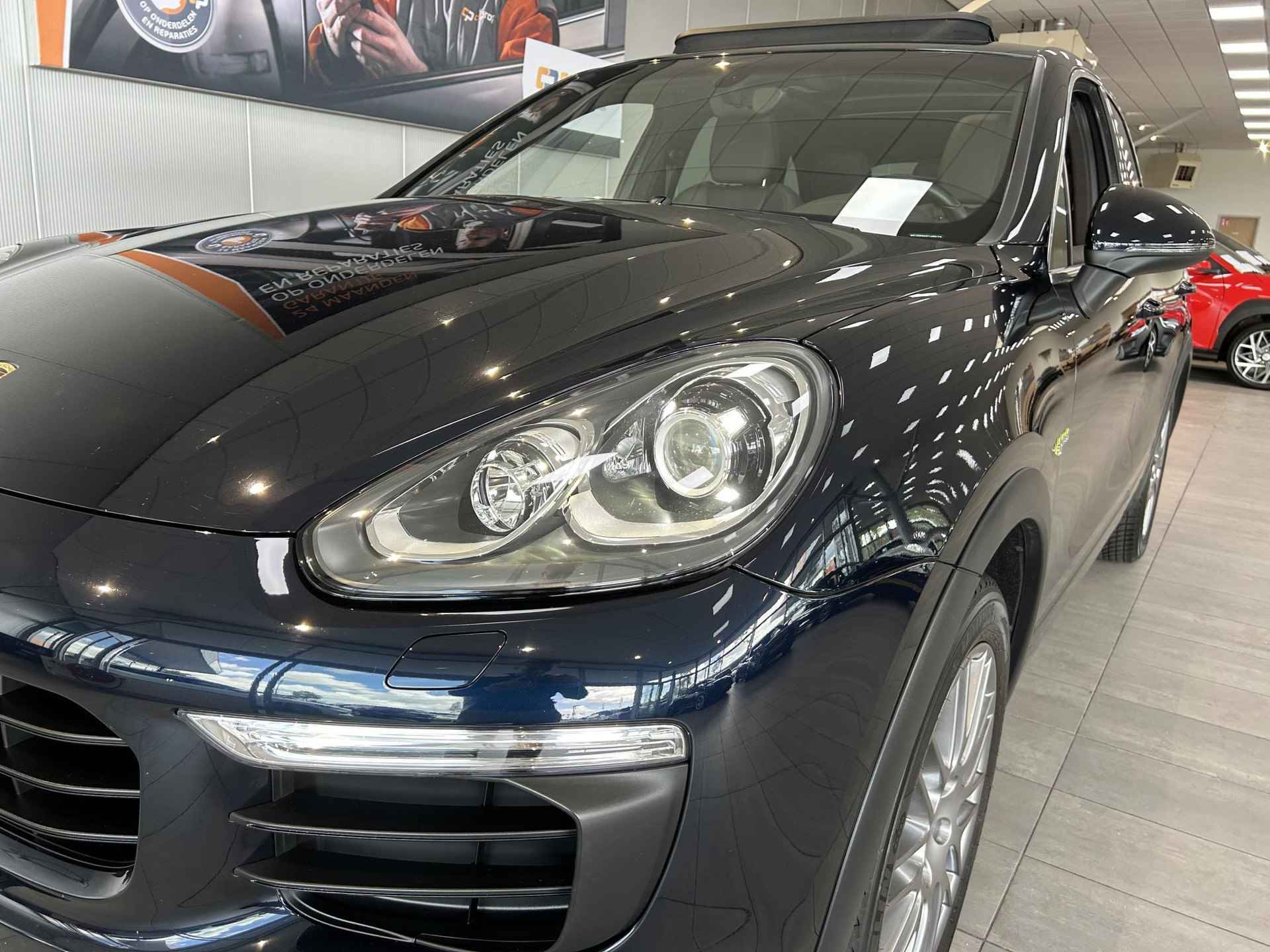 Porsche Cayenne 3.0 V6 334pk Hybrid Tiptronic S - 6/27