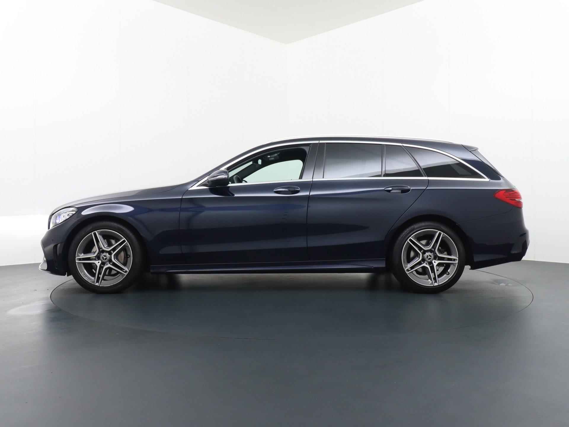 Mercedes-Benz C-klasse Estate 180 AMG |VAN: 32.900,- VOOR 28.899,- UW VOORDEEL: 4.001,- Rijklaarprijs incl. 12 mnd BOVAG - 6/52