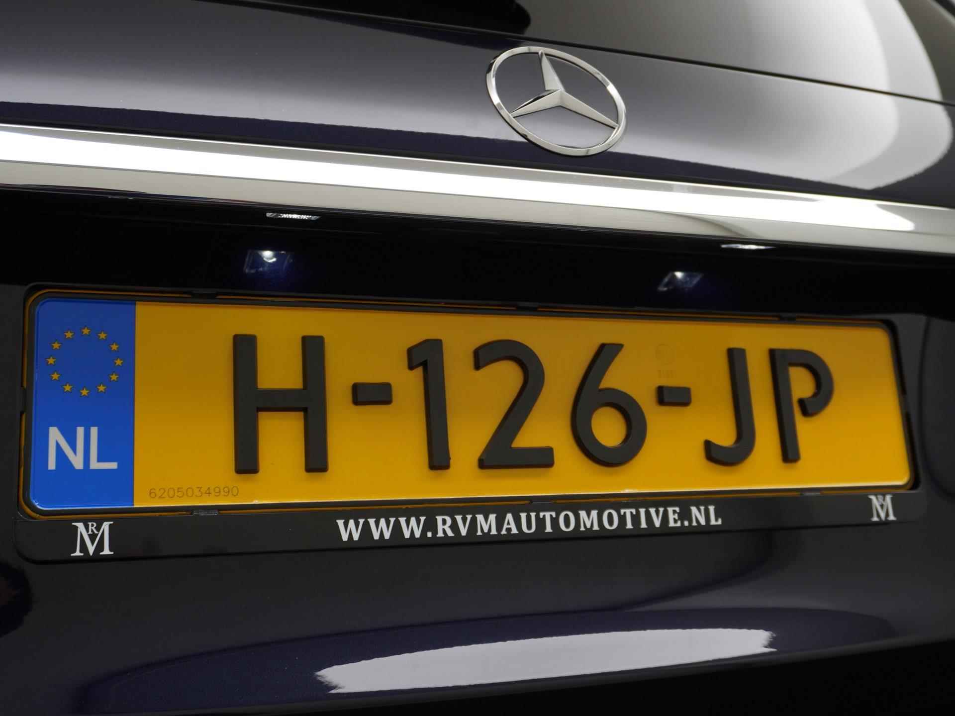 Mercedes-Benz C-klasse Estate 180 AMG |VAN: 32.900,- VOOR 28.899,- UW VOORDEEL: 4.001,- Rijklaarprijs incl. 12 mnd BOVAG - 12/52