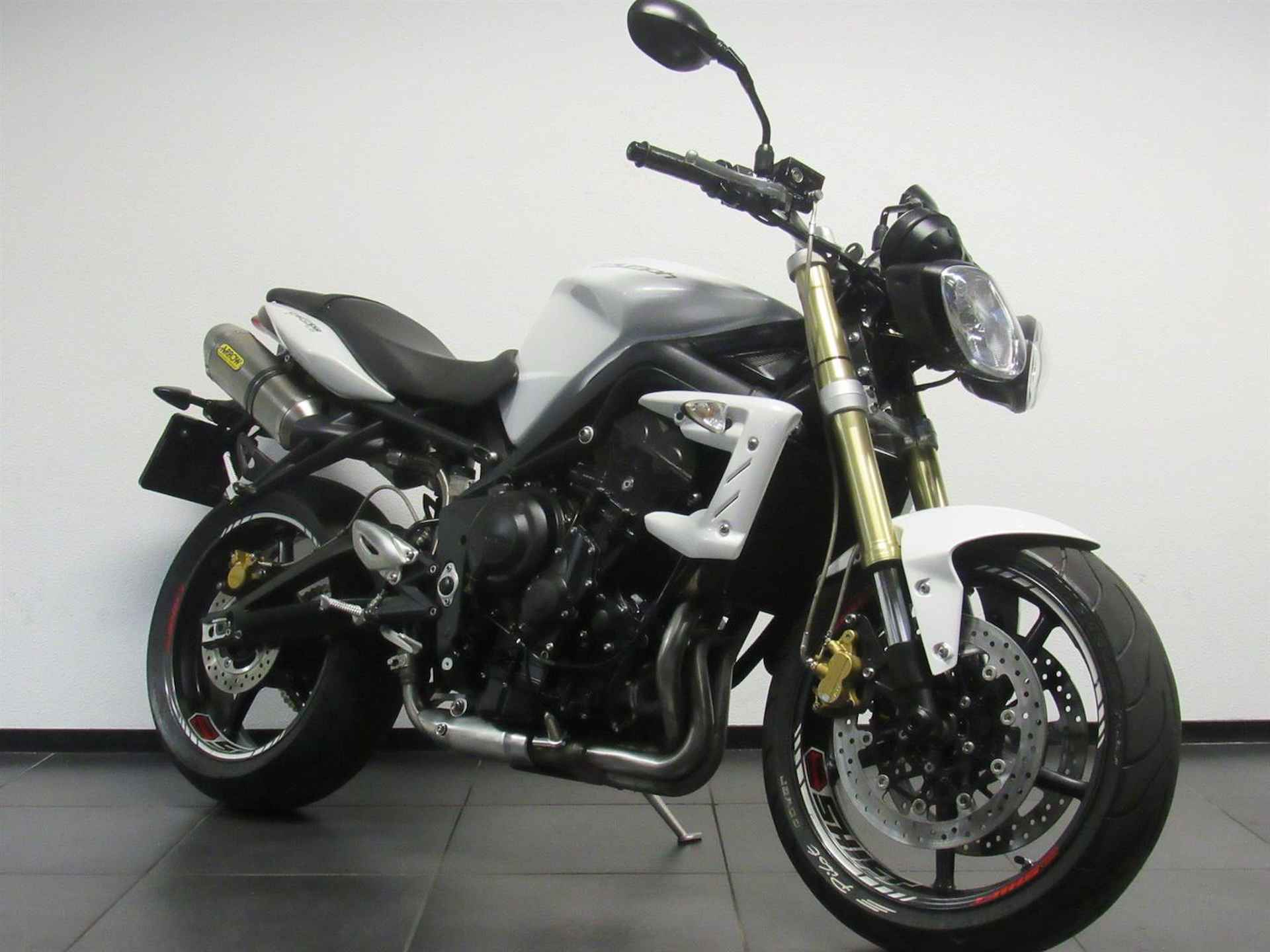 Triumph STREET TRIPLE 675 - 2013 - 2/15