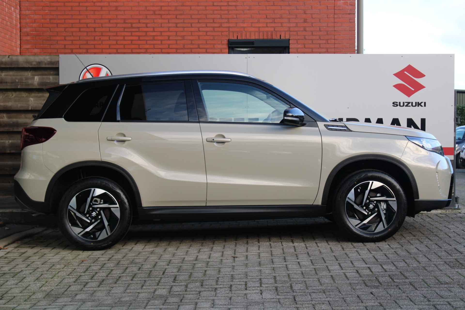 Suzuki Vitara 1.4 Boosterjet Style Smart Hybrid Leder/Alcantara Bekleding, Carplay/Android Auto Draadloos - 26/31