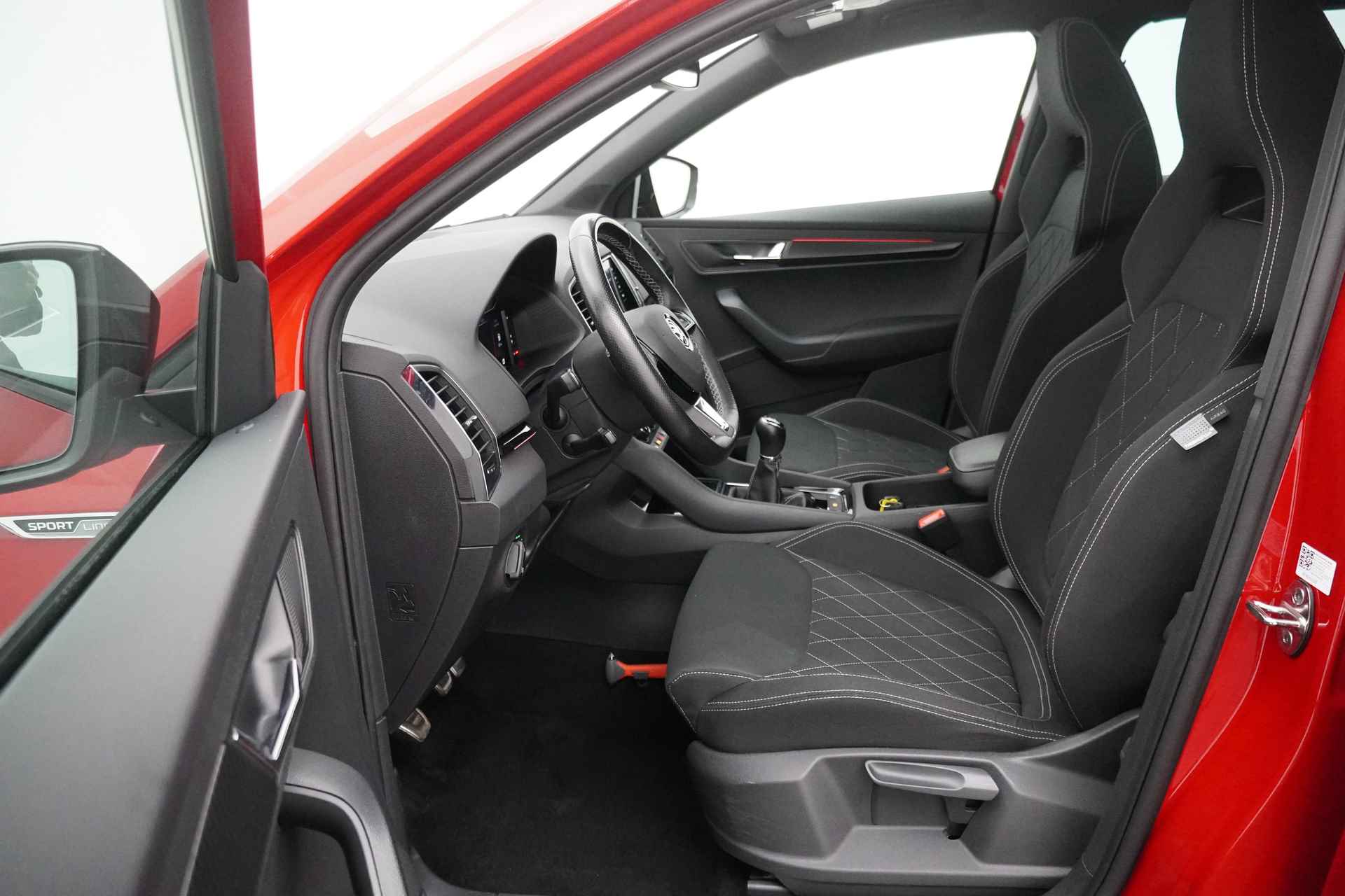 Škoda Karoq BWJ 2020 1.5 TSI ACT 150 PK Sportline Business PANORAMA DAK / STOELVERW. / SPORTSTOELEN / APPLE CARPLAY / ANDROID AUTO / FULL LED / NAVI / CLIMA / CRUISE / LMV - 8/32