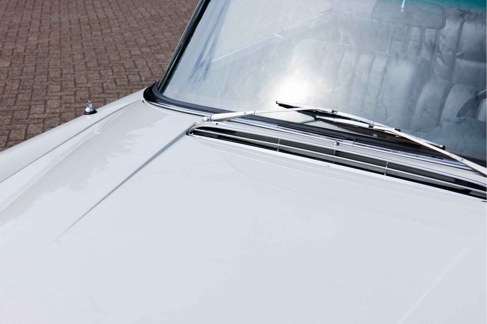 Mercedes-Benz W111 280 SE Cabriolet Volledig gerestaureerd  Verkoop in opdracht | Flachkühler | Compleet gerestaureerd - 14/31
