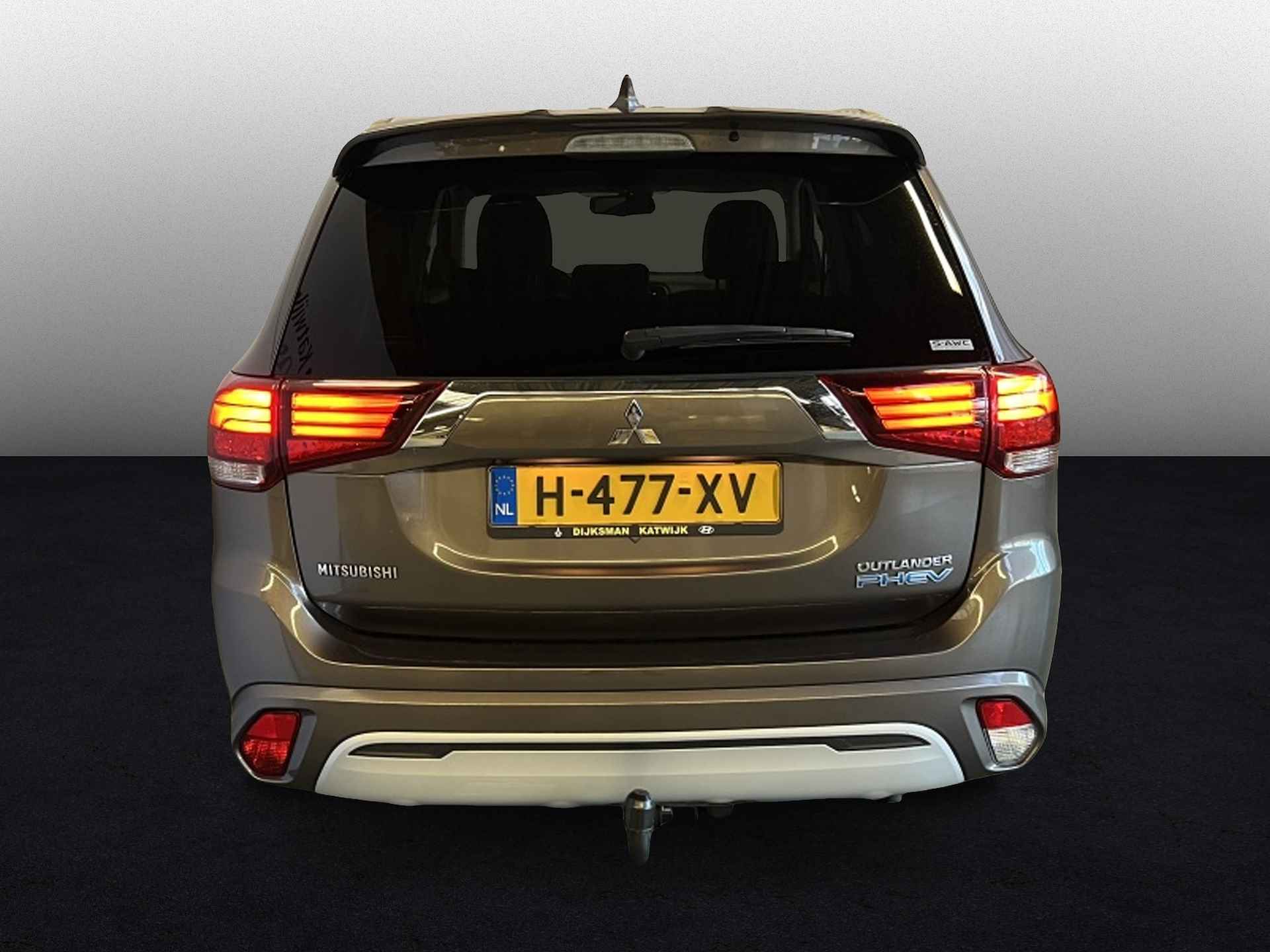 Mitsubishi Outlander 2.4 PHEV Pure - 4/10