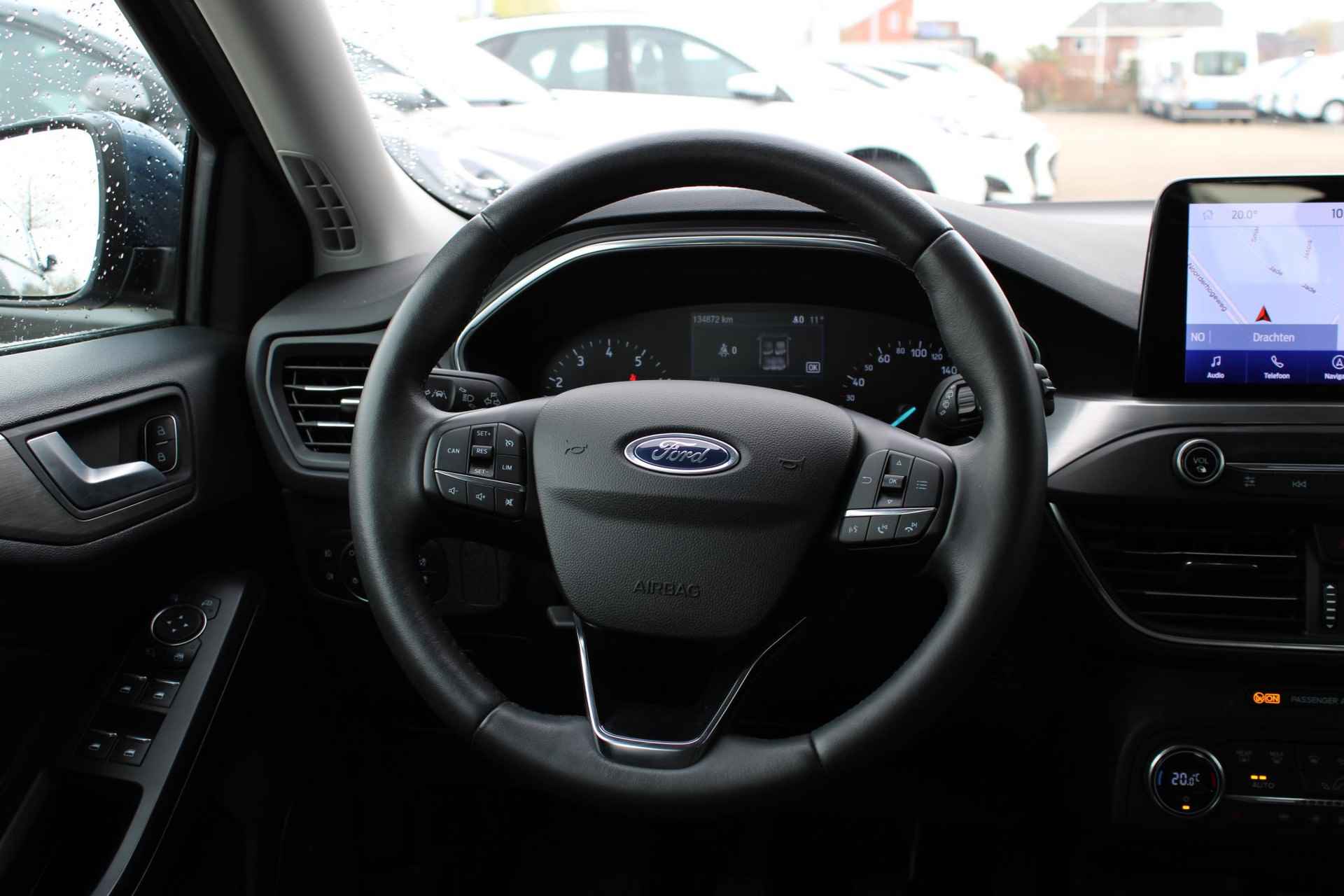 Ford Focus Wagon 1.5 EcoBoost Titanium Business | Stoel + Stuurverwarming | Climate Control | Navigatie | Key-Less | Parkeersensoren Voor + Achter | - 14/42