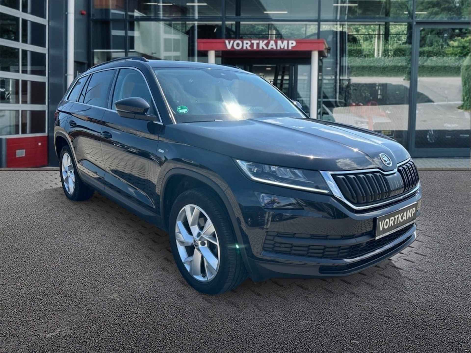 SKODA Kodiaq 1.5 TSI DSG AMBITION CAMERA/NAVI/LEDER/STOELVERW - 3/26