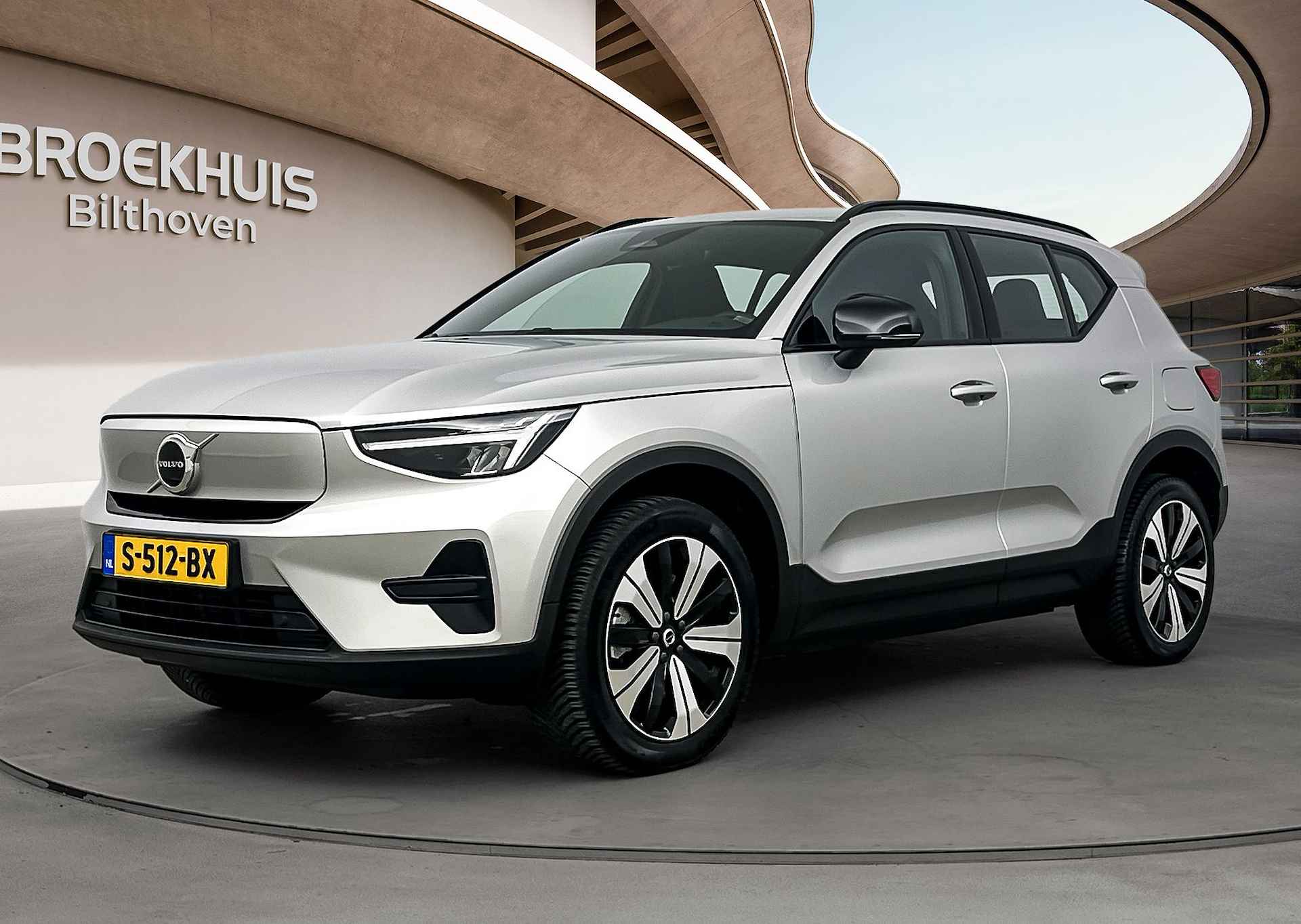 Volvo XC40 Recharge Core 70 kWh | SEPP € 2.000,- MOGELIJK | All Season banden | PDC + Camera | Navi | Apple Carplay | - 2/27