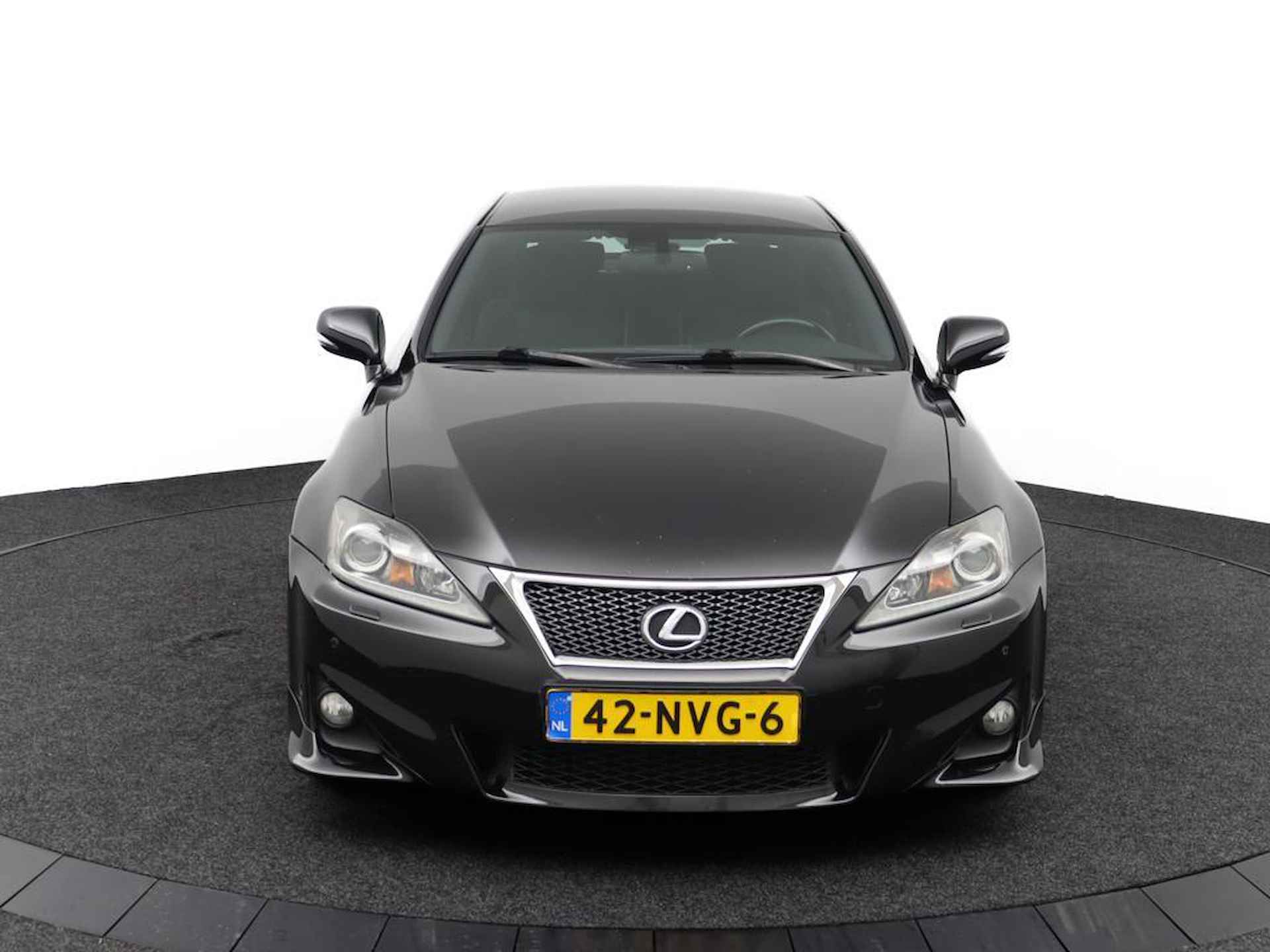 Lexus IS 250 F-Sport Line | Uniek! | Origineel NL | Navigatie | Stoelverwarming | 18 Inch lichtmetalen velgen - 16/50