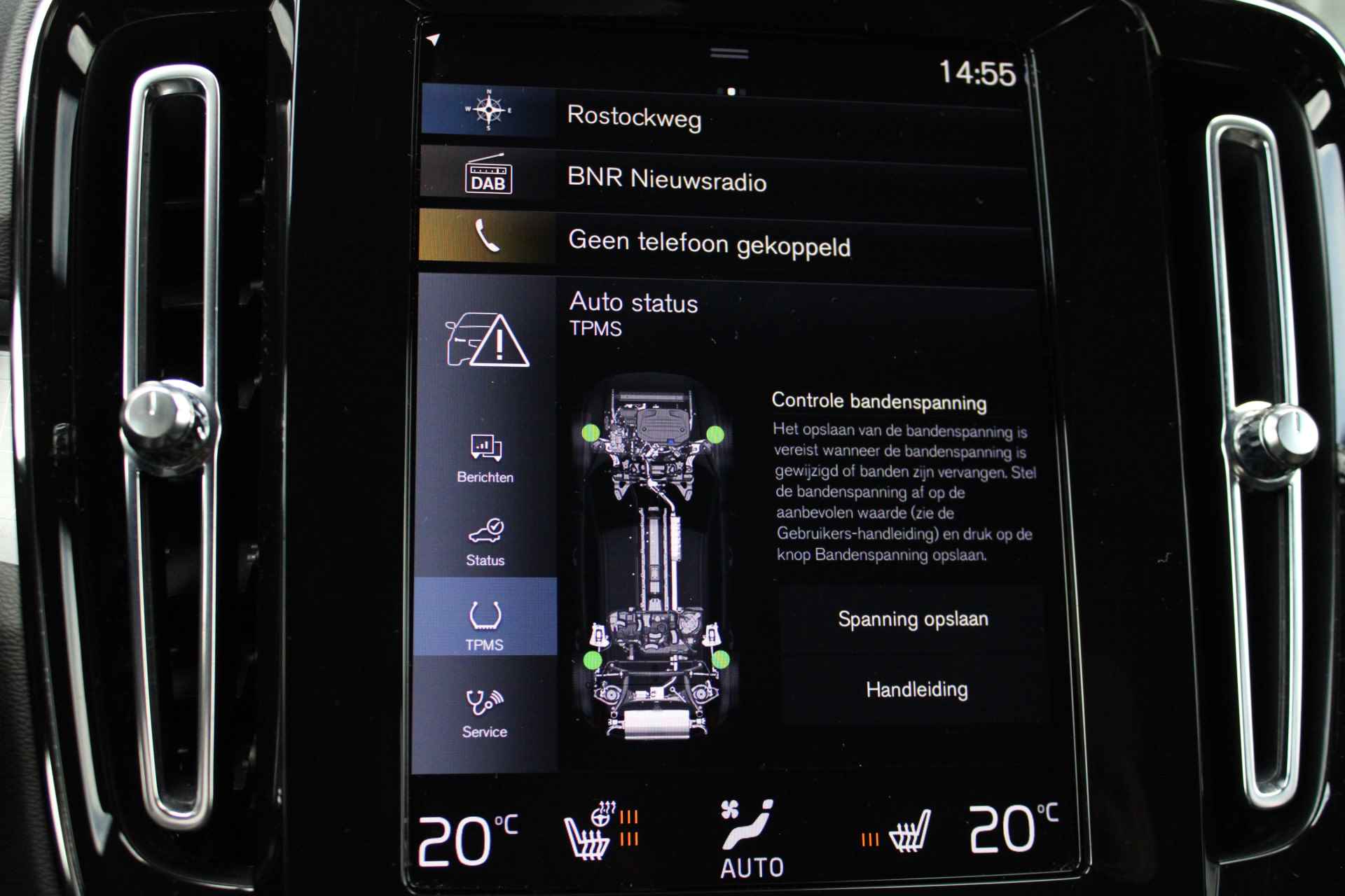 Volvo XC40 Recharge T4 Plus Bright | Camera | Stoel/Stuurverwarming | 19 Inch i.c.m. All-Seasonbanden | Elek. Achterklep - 33/40