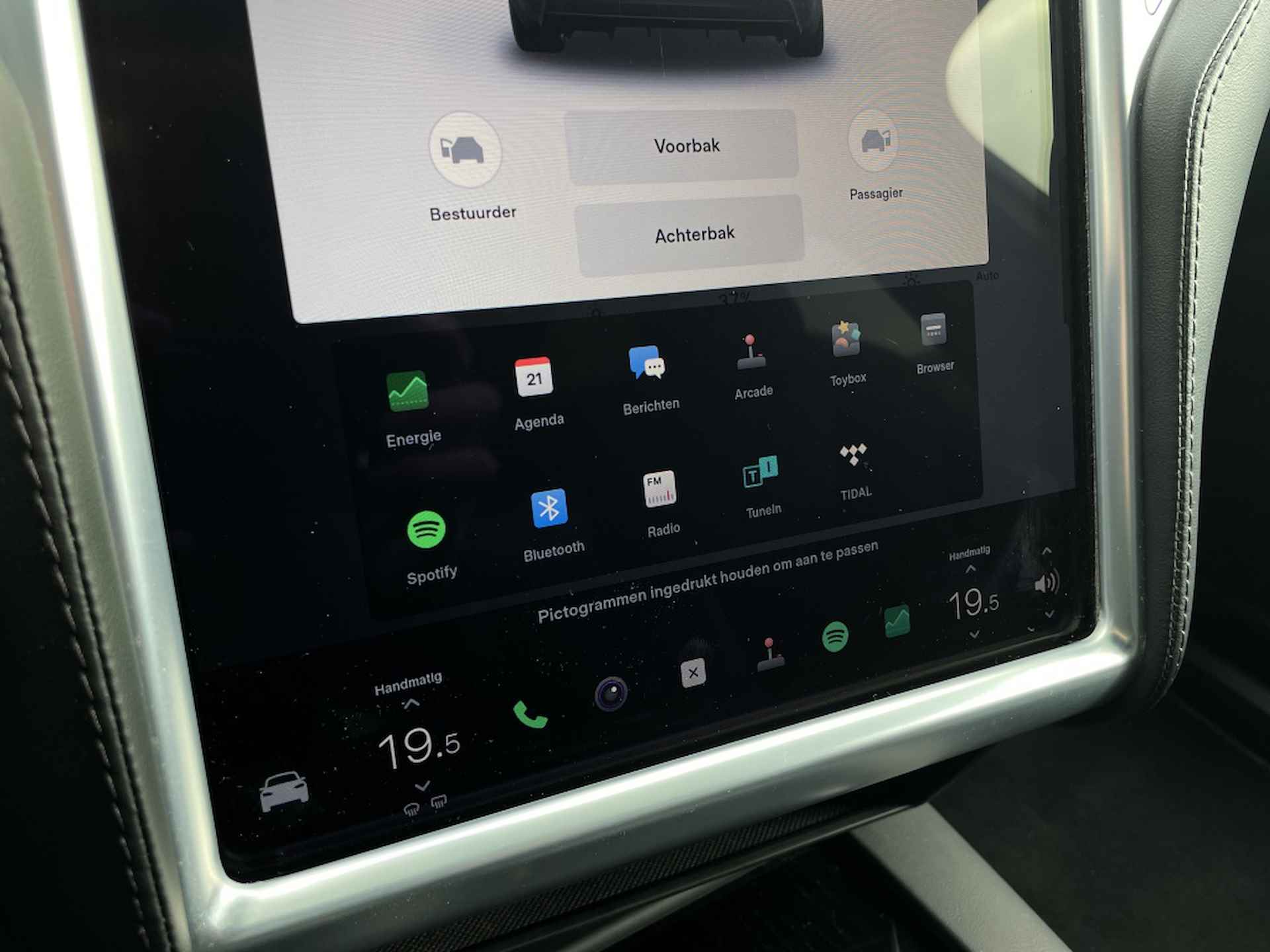 Tesla Model X 75D Base | BTW verrekenbaar | Autopilot | Trekhaak | Navigatie - 32/44