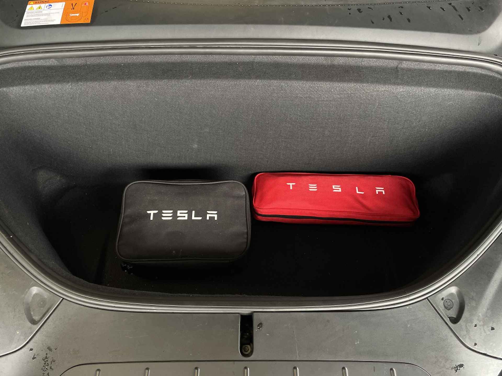 Tesla Model X 75D Base | BTW verrekenbaar | Autopilot | Trekhaak | Navigatie - 3/43