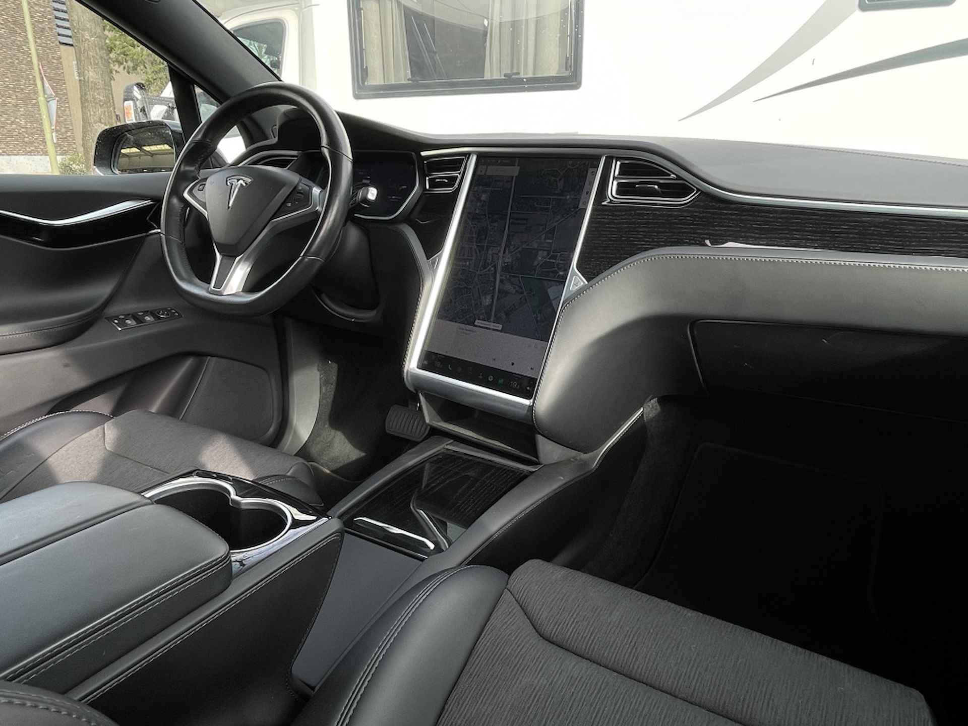 Tesla Model X 75D Base | BTW verrekenbaar | Autopilot | Trekhaak | Navigatie - 16/43