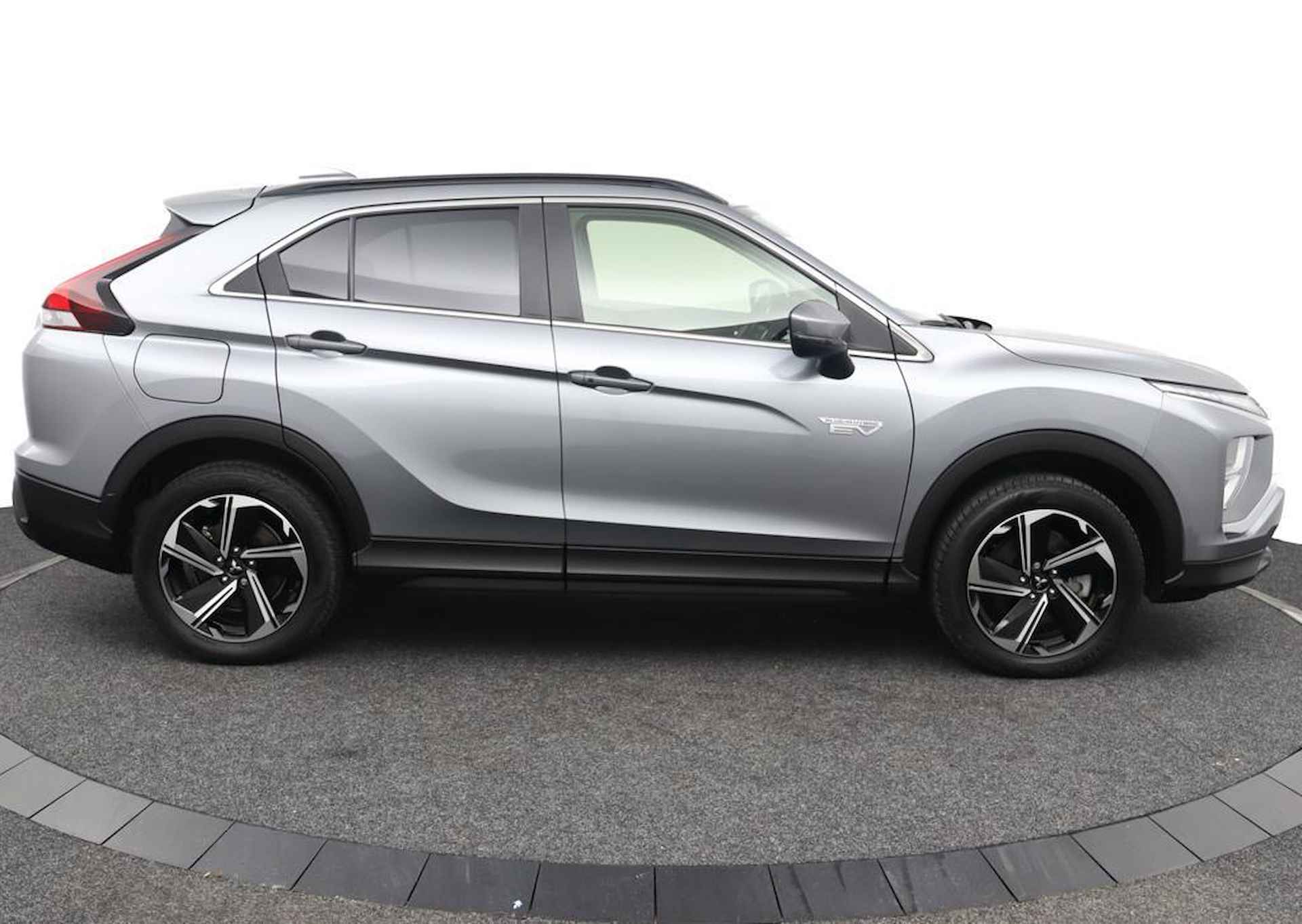 Mitsubishi Eclipse Cross 2.4 PHEV Intense All in prijs + BOVAG Garantie|1e Eigenaar | NL Auto | Achteruitrijcamera | - 12/42