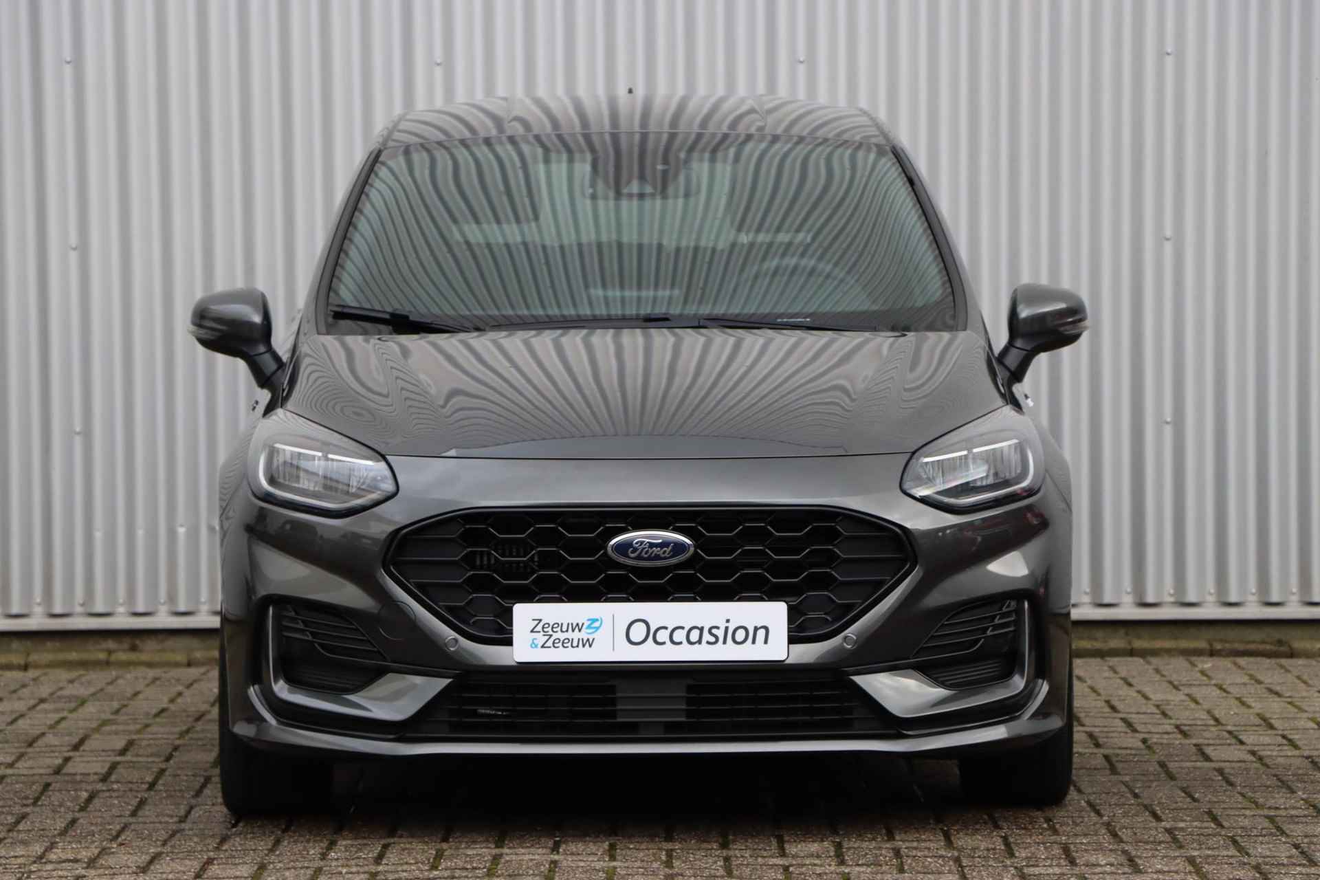 Ford Fiesta 1.0 EcoBoost Hybrid ST-Line X Automaat | Winterpack | Cruise Control | Navigatie | Achteruitrijcamera | Privacy Glass | Apple Carplay/Android Auto | - 4/35