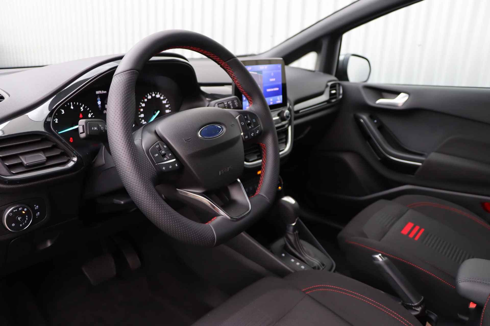 Ford Fiesta 1.0 EcoBoost Hybrid ST-Line X Automaat | Winterpack | Cruise Control | Navigatie | Achteruitrijcamera | Privacy Glass | Apple Carplay/Android Auto | - 8/35