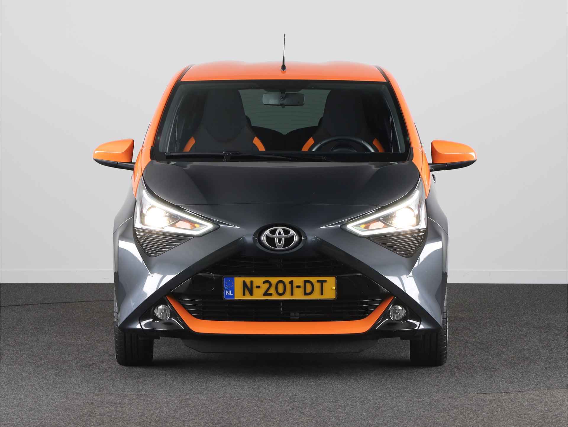 Toyota Aygo 1.0 VVT-i x-JBL | Climate Control | 15' Velgen | Apple Carplay/Android Auto | - 23/34