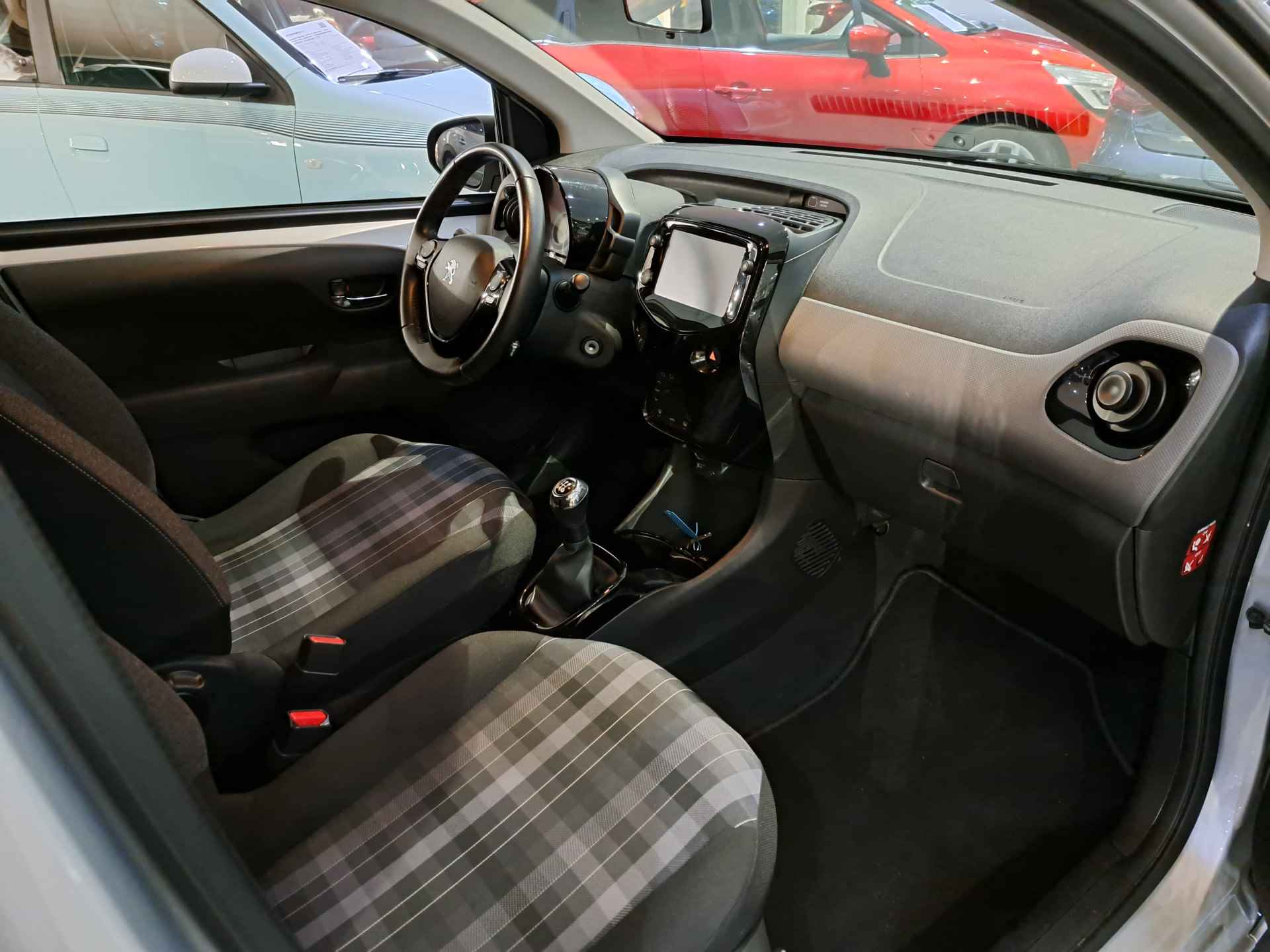 Peugeot 108 1.0 e-VTi Allure | Apple Carplay/Android Auto | lichtmetalen velgen | camera | incl. Bovag rijklaarpakket met 12 maanden garantie | - 3/19