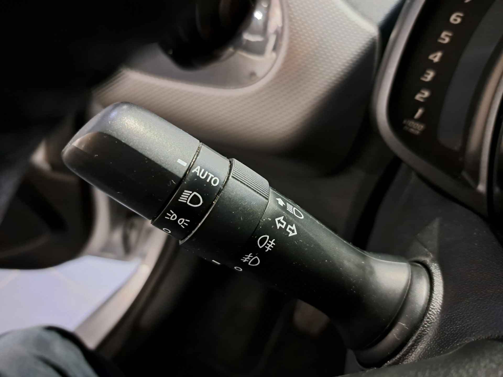 Peugeot 108 1.0 e-VTi Allure | Apple Carplay/Android Auto | lichtmetalen velgen | camera | incl. Bovag rijklaarpakket met 12 maanden garantie | - 15/19