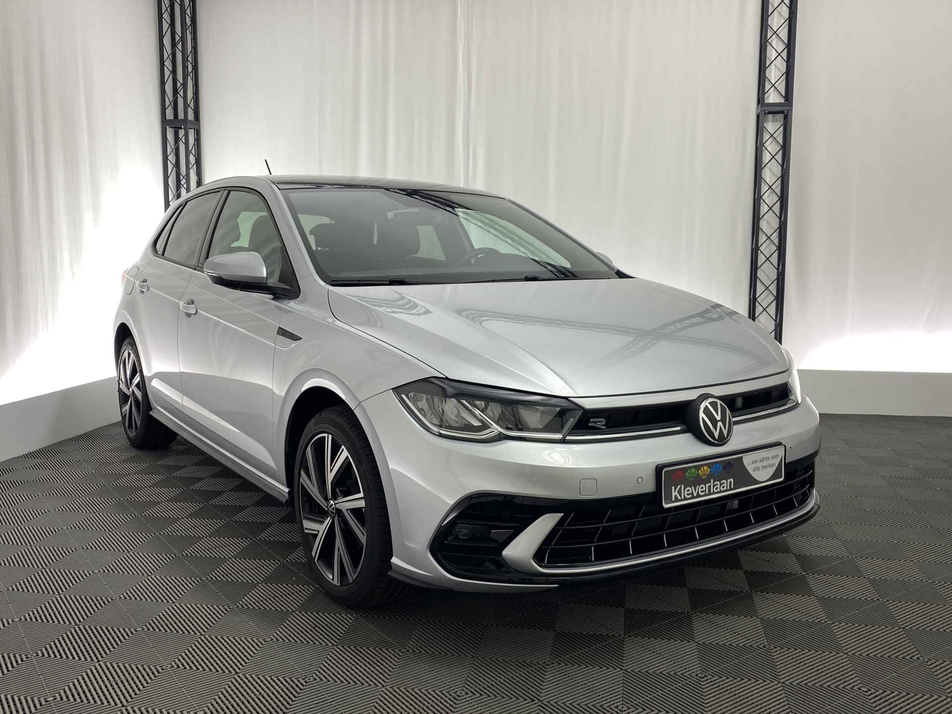 Volkswagen Polo 1.0 TSI R-Line Automaat | Apple Carplay | Pano-Dak | Navi | ACC | Stoelverw. | - 4/41