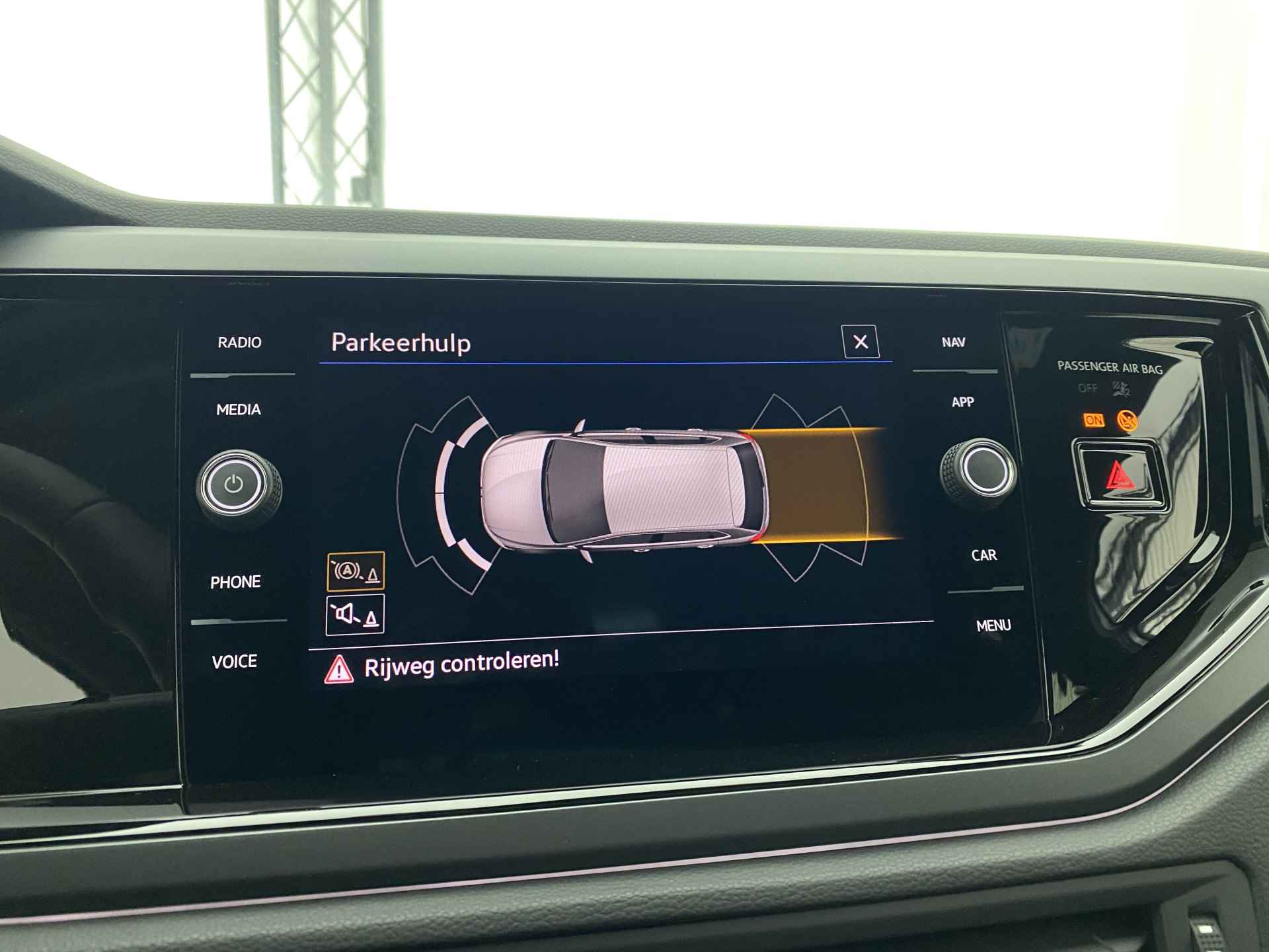 Volkswagen Polo 1.0 TSI R-Line Automaat | Apple Carplay | Pano-Dak | Navi | ACC | Stoelverw. | - 26/41